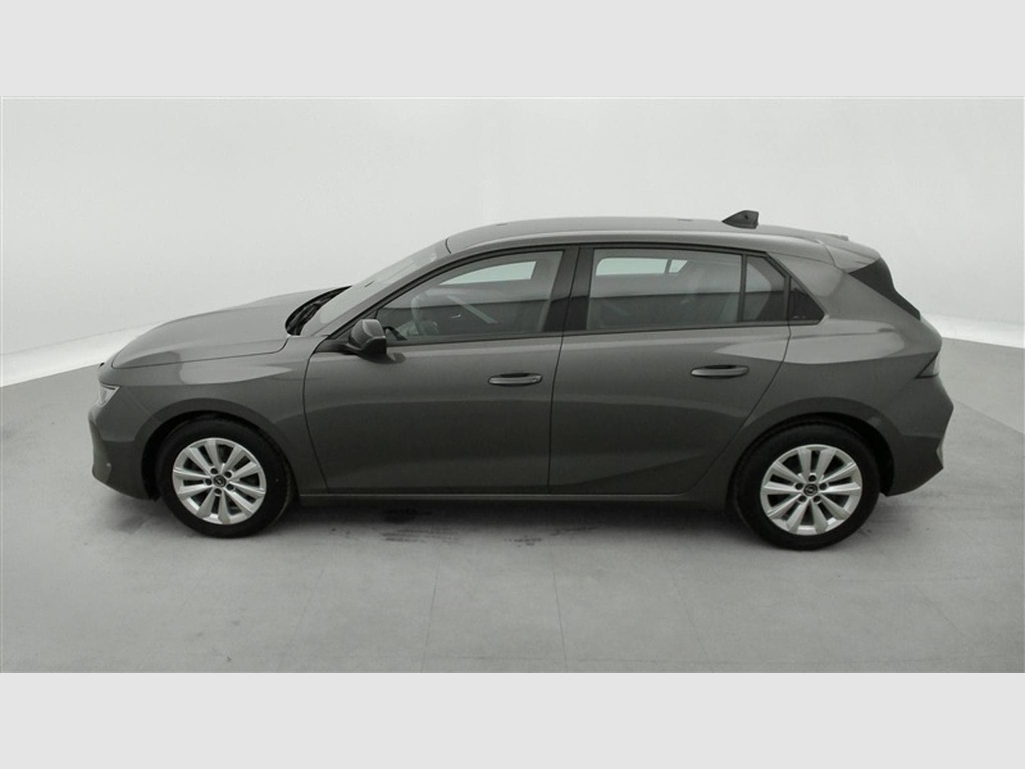 Opel Astra 1.2 Turbo Business Edition NAVI / FULL LED (2023) - Photo 3