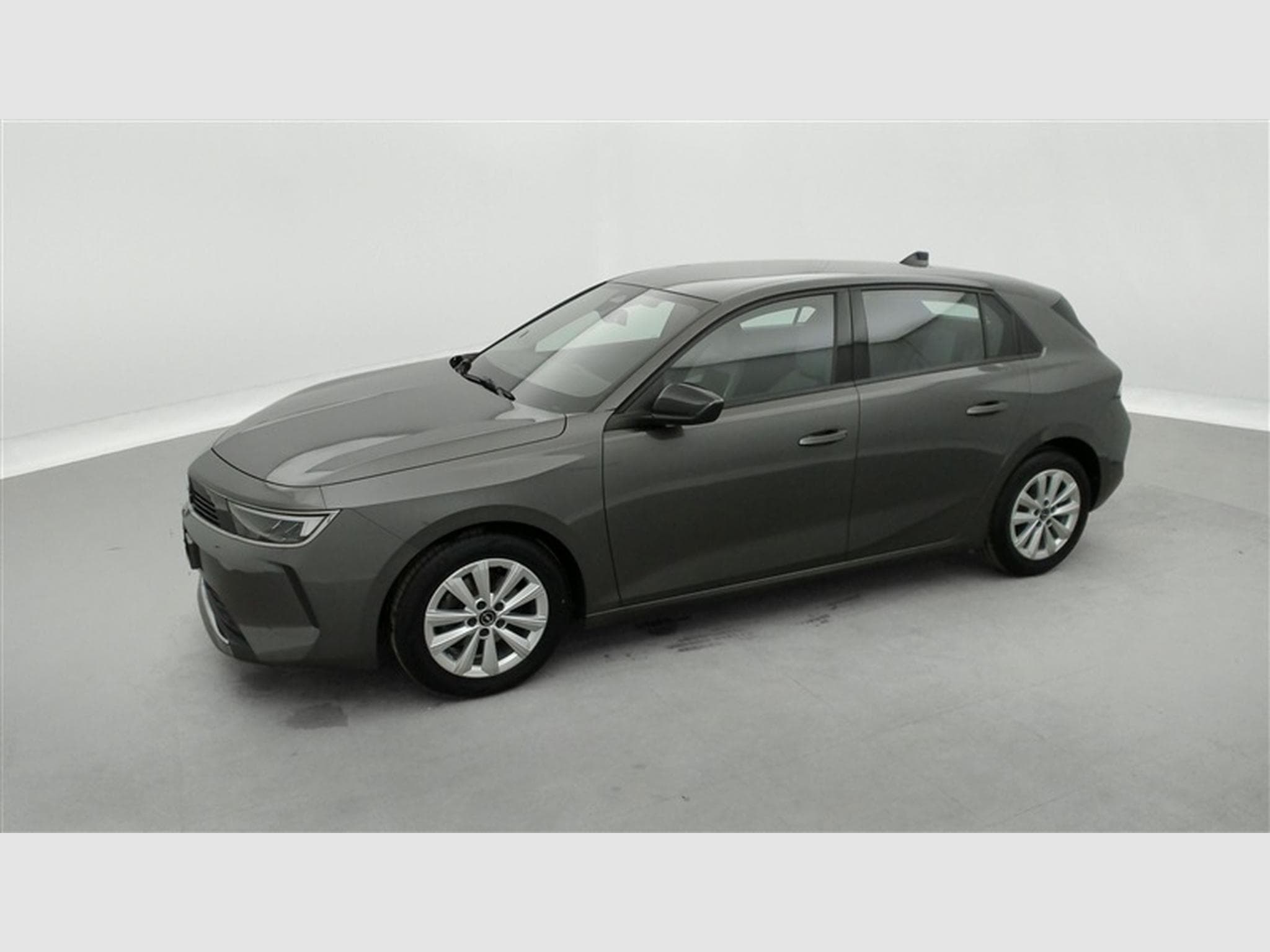 Opel Astra 1.2 Turbo Business Edition NAVI / FULL LED (2023) - Photo 21