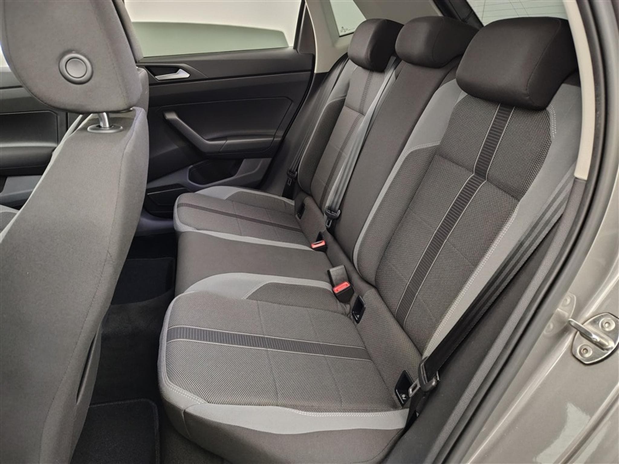 VW Polo 1.0 TSi Comfortine (2020) - Photo 13