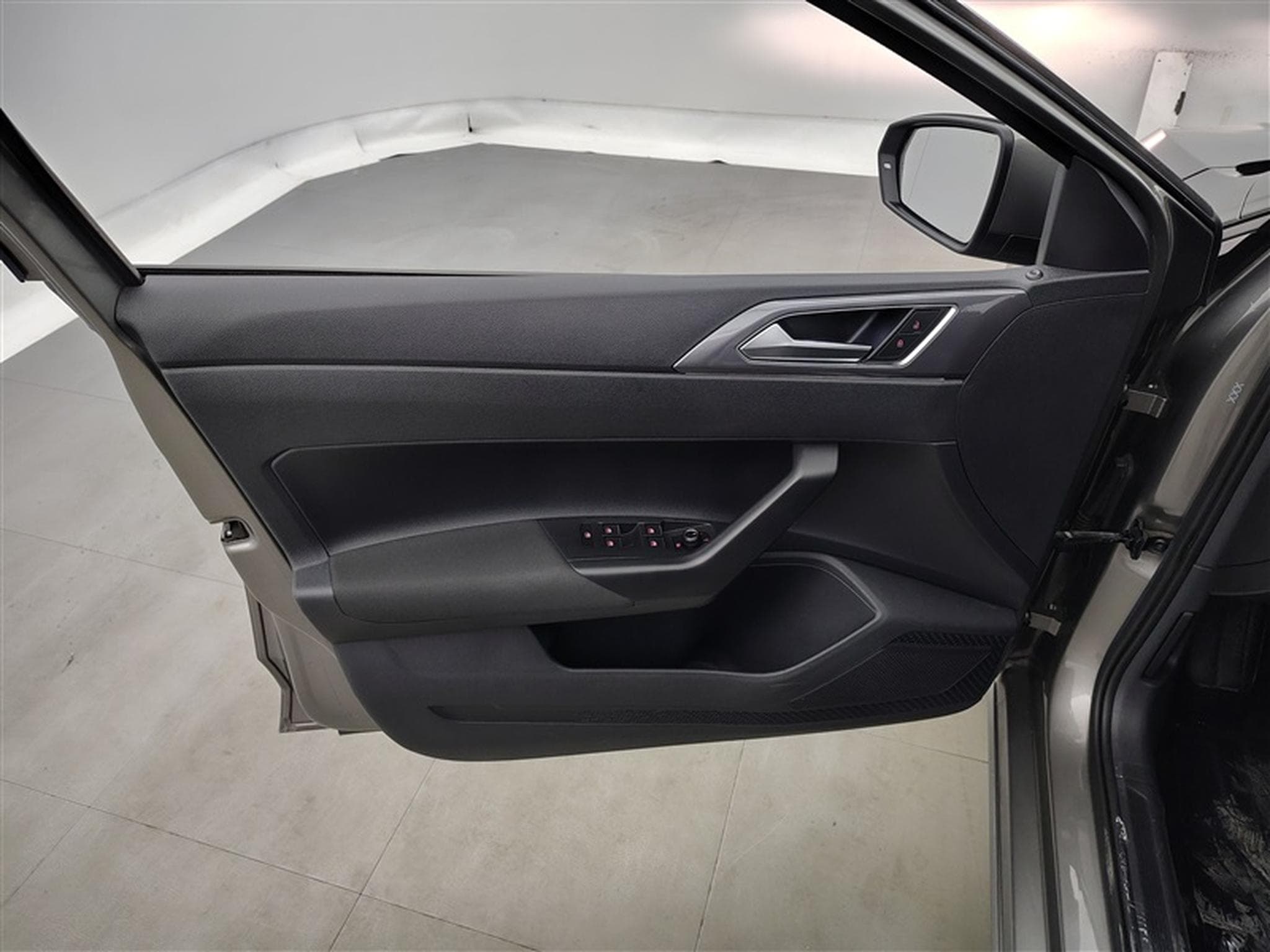 VW Polo 1.0 TSi Comfortine (2020) - Photo 17