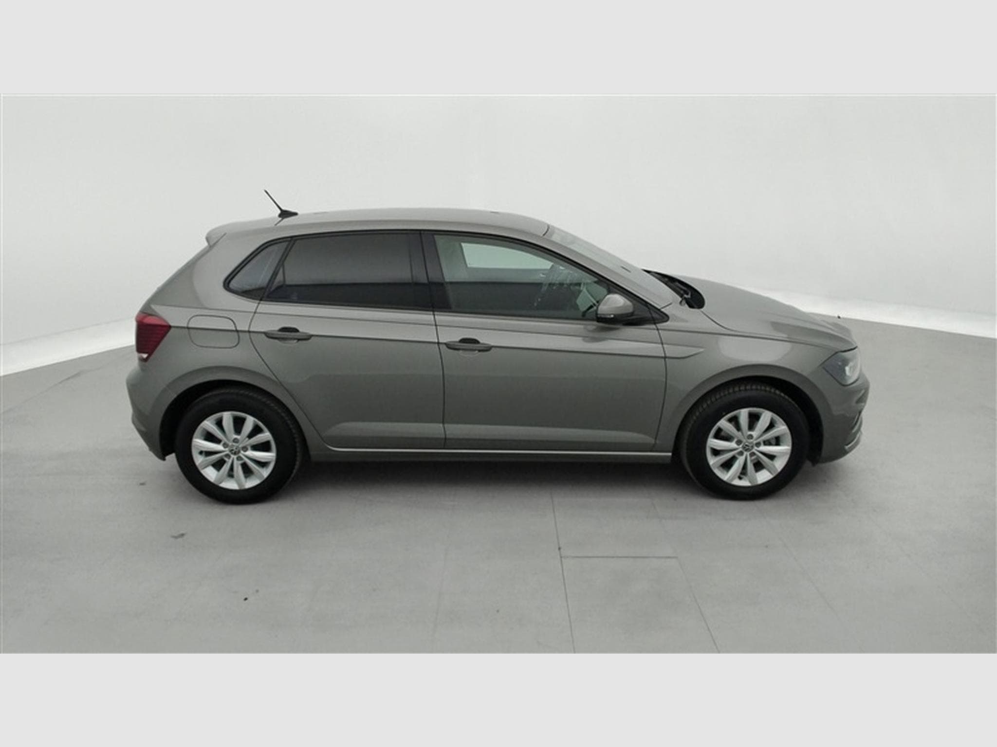 VW Polo 1.0 TSi Comfortine (2020) - Photo 24