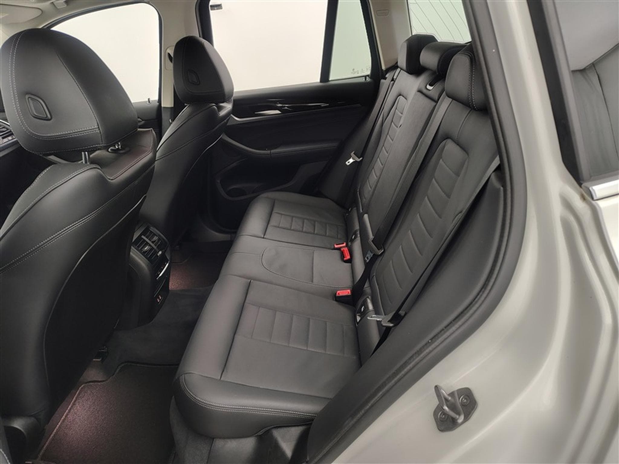 BMW X3 PHEV 2.0iA xDrive30e NAVI / CUIR SPORT / FULL LED (2022) - Photo 13