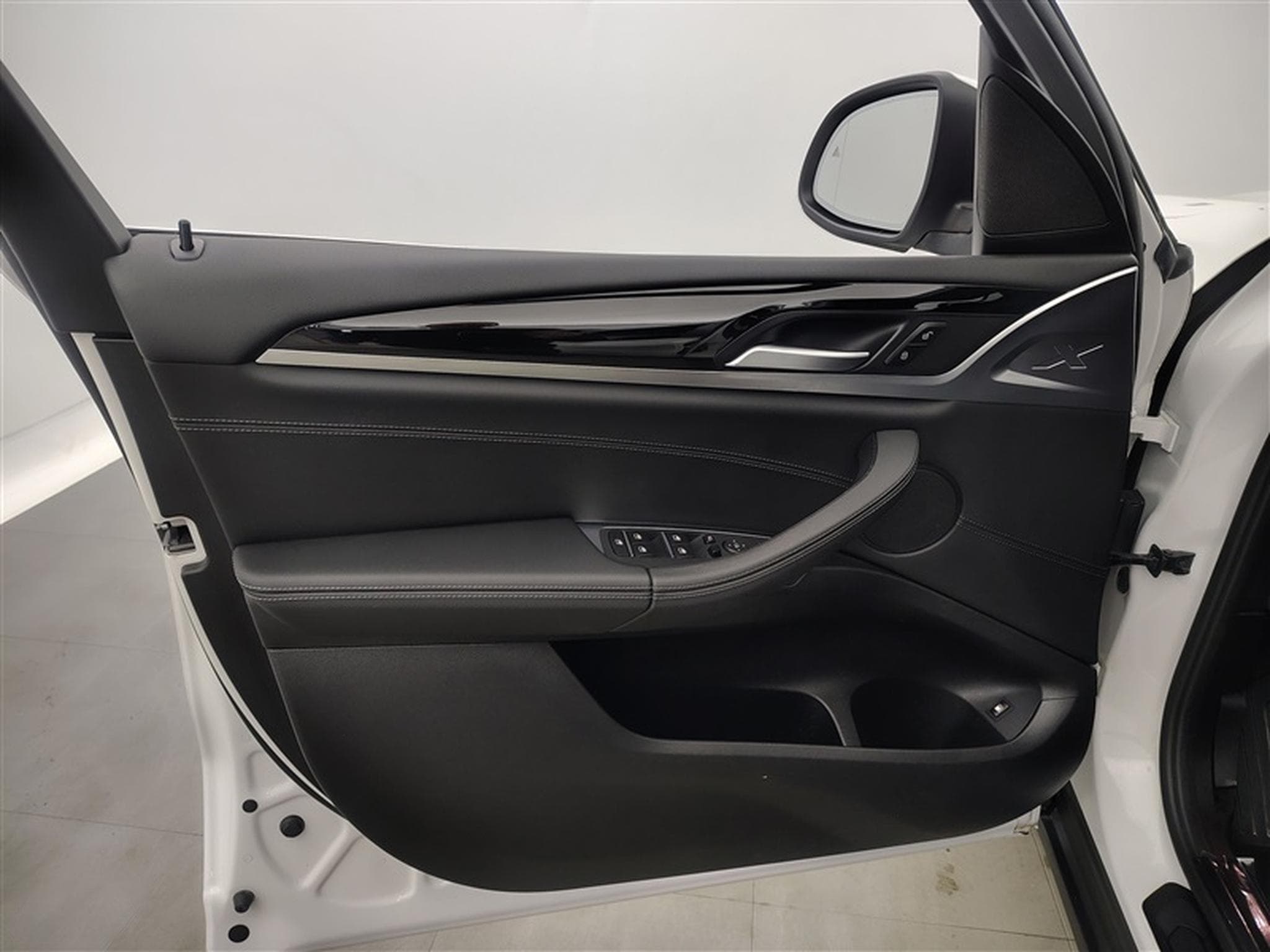 BMW X3 PHEV 2.0iA xDrive30e NAVI / CUIR SPORT / FULL LED (2022) - Photo 16