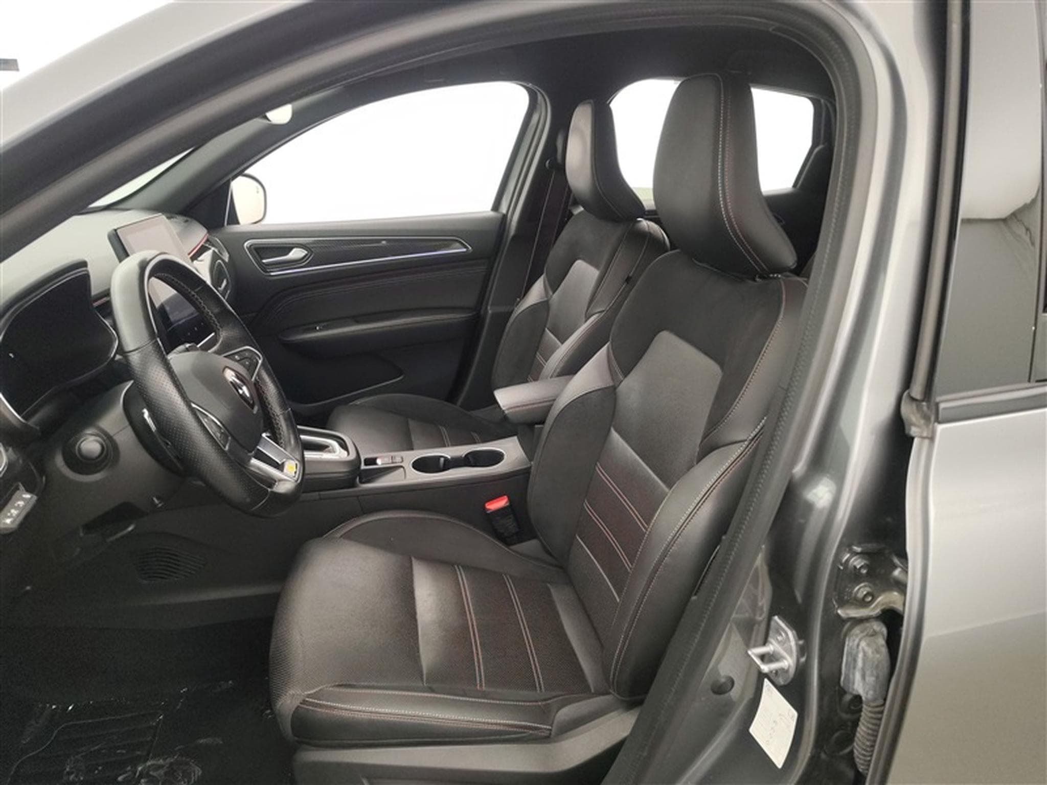Renault Arkana 1.3 TCe R.S.Line GPF EDC (2023) - Photo 7