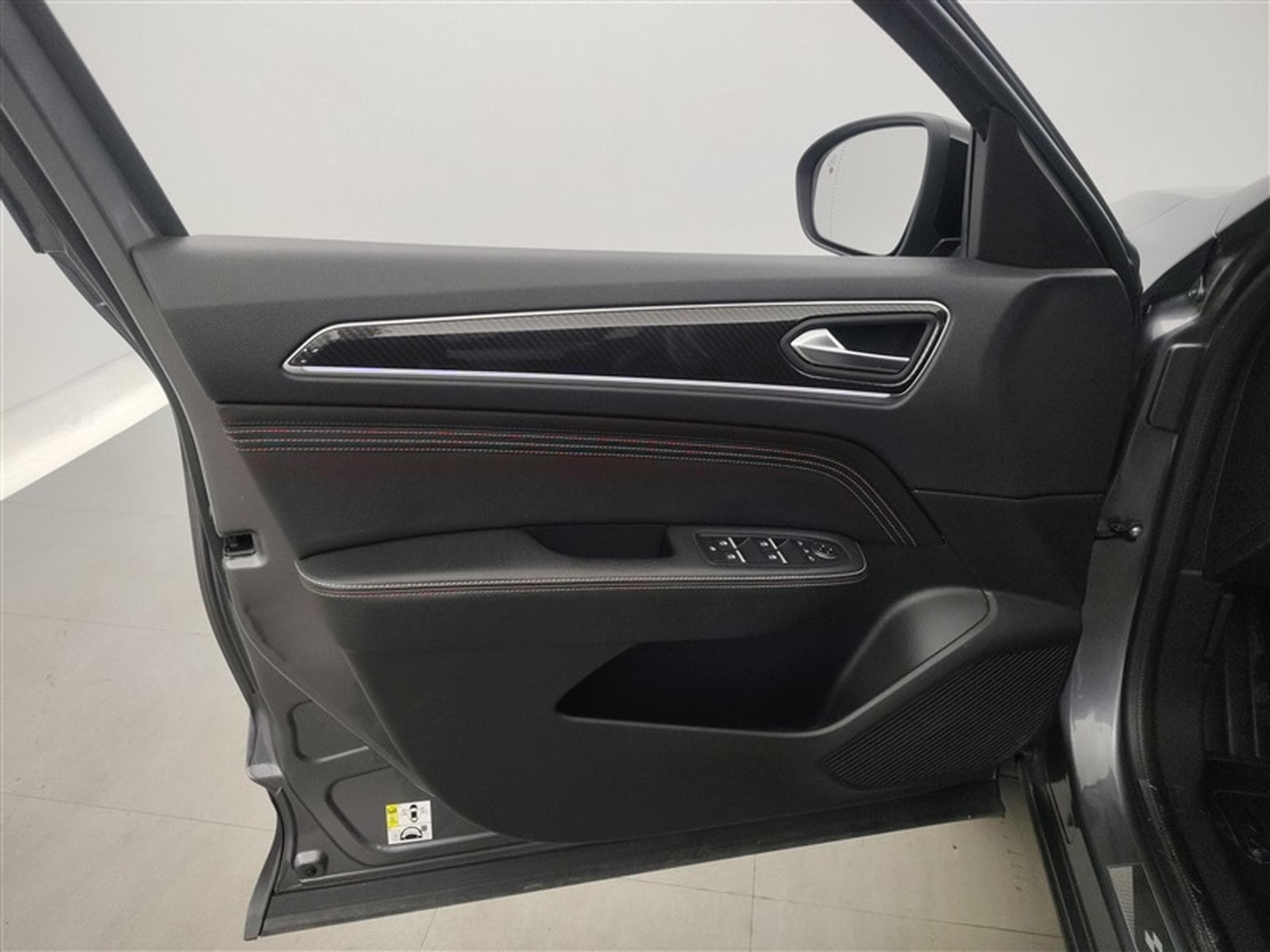 Renault Arkana 1.3 TCe R.S.Line GPF EDC (2023) - Photo 16