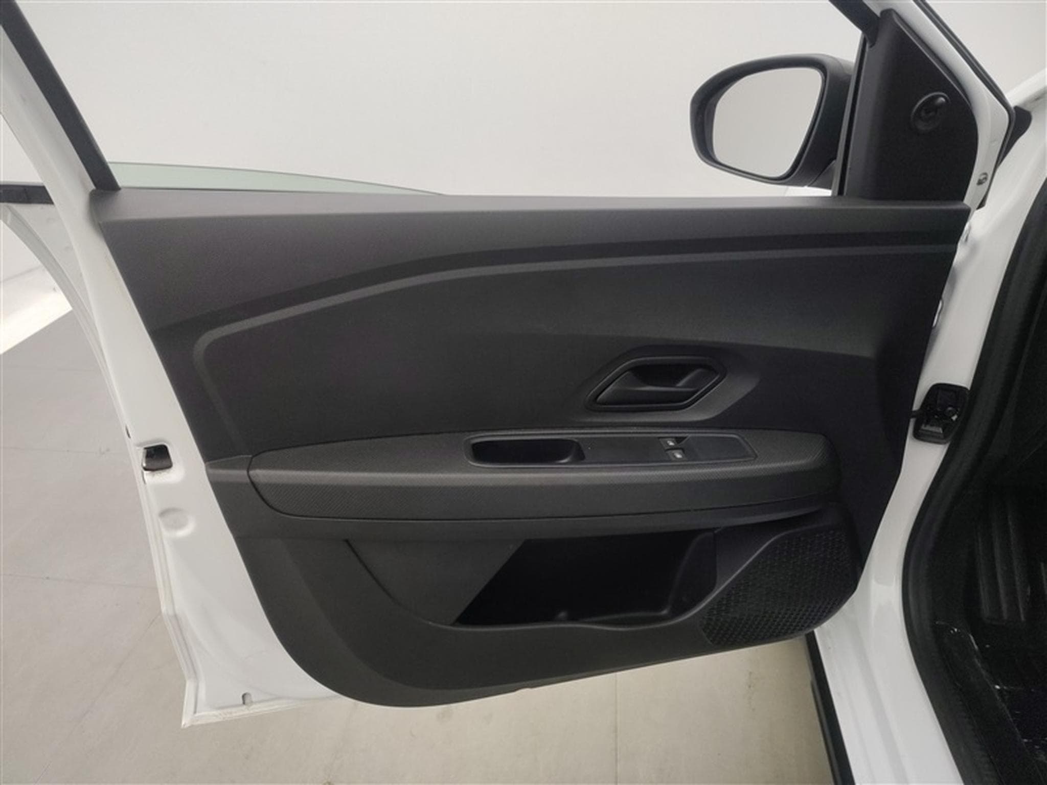 Dacia Jogger LPG 1.0 Eco-G Essential 7pl. (2024) - Photo 16