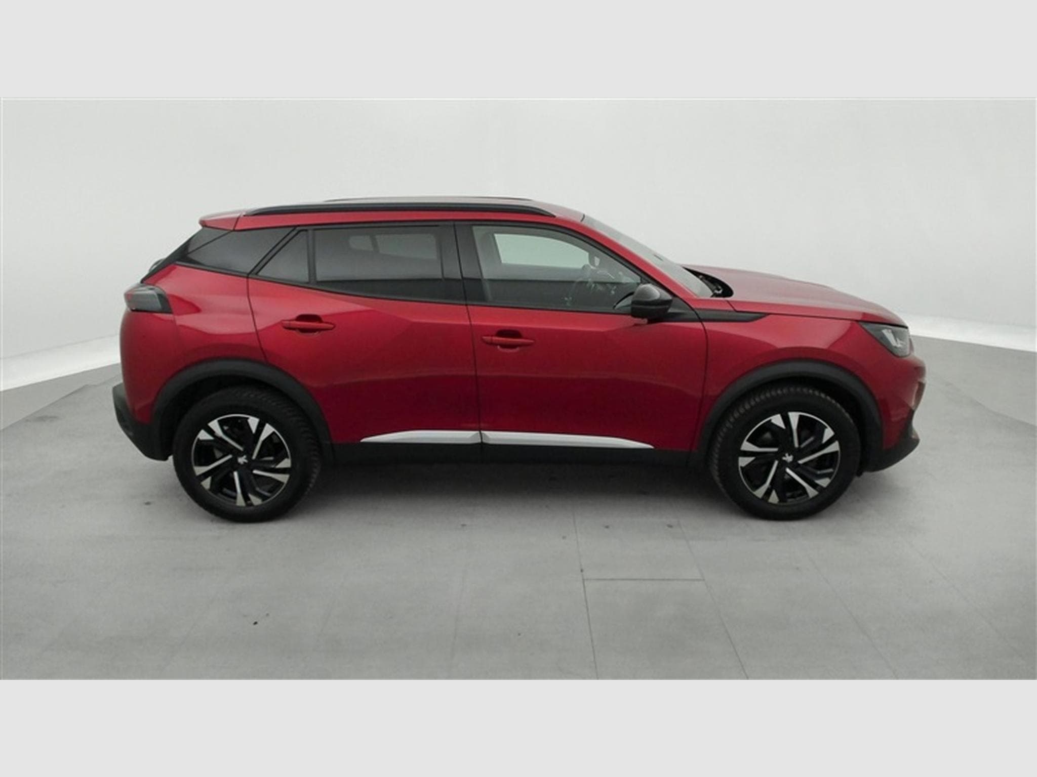 Peugeot 2008 1.2 PureTech Allure S&S (2023) - Photo 23