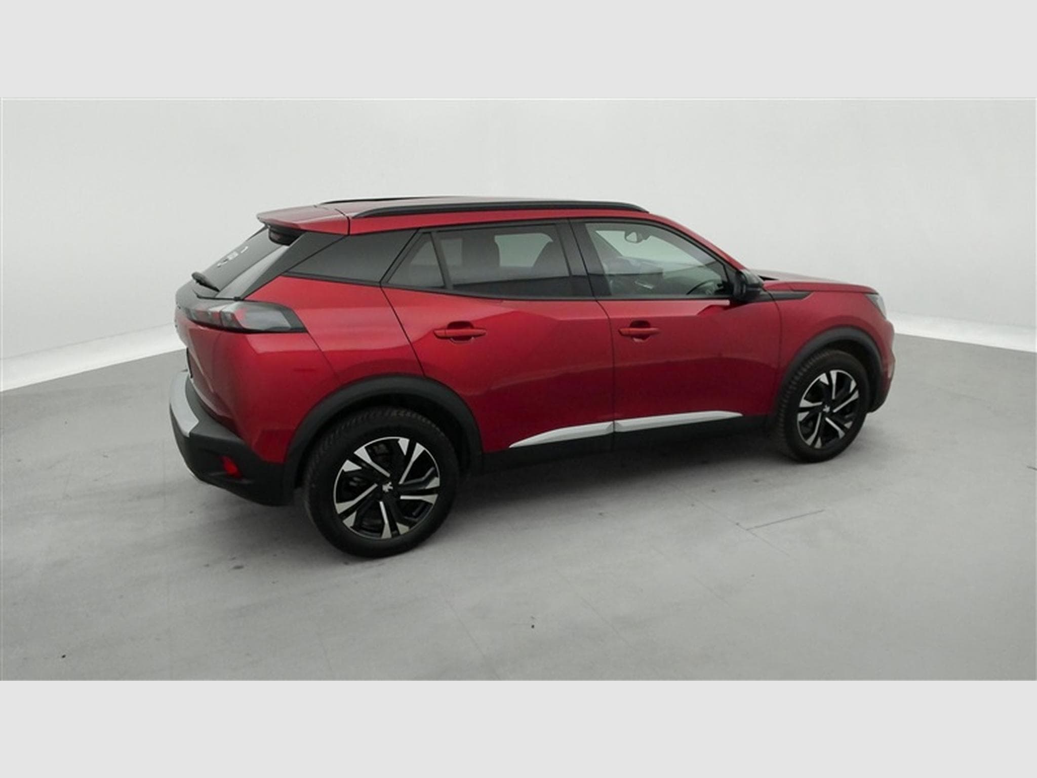 Peugeot 2008 1.2 PureTech Allure S&S (2023) - Photo 24