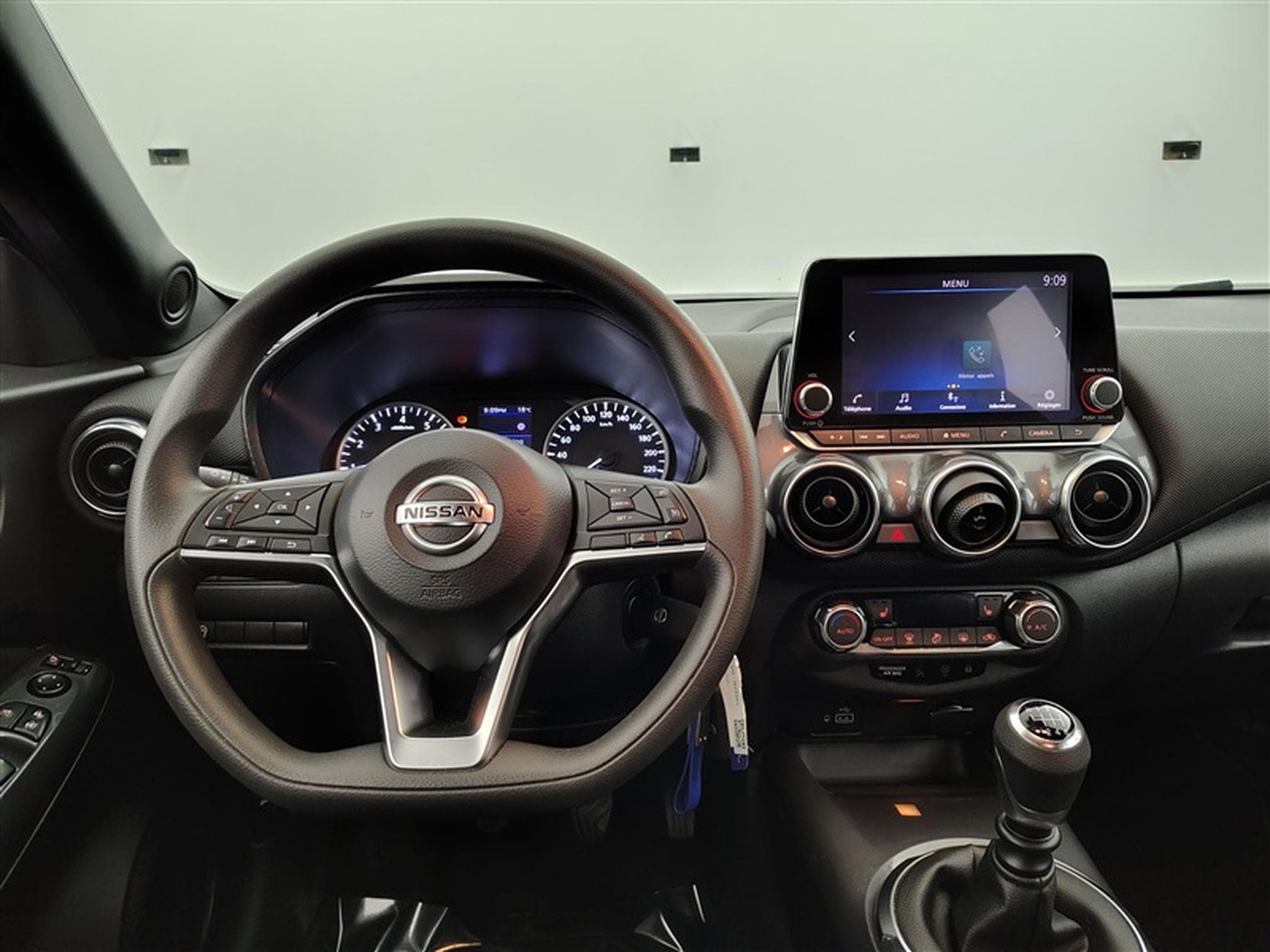 Nissan Juke 1.0 DIG-T 2WD Business Edition (2020) - Photo 9