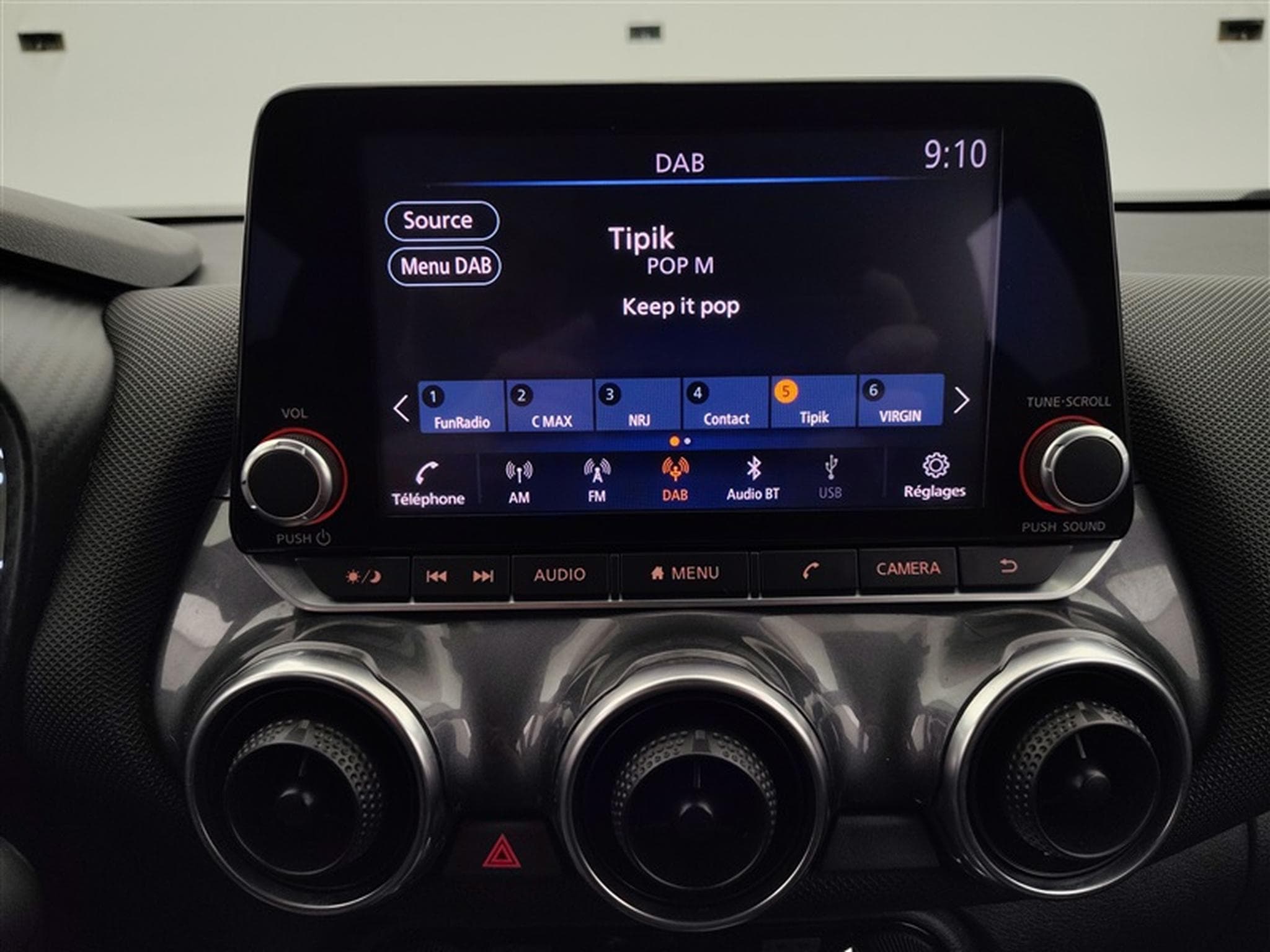 Nissan Juke 1.0 DIG-T 2WD Business Edition (2020) - Photo 11