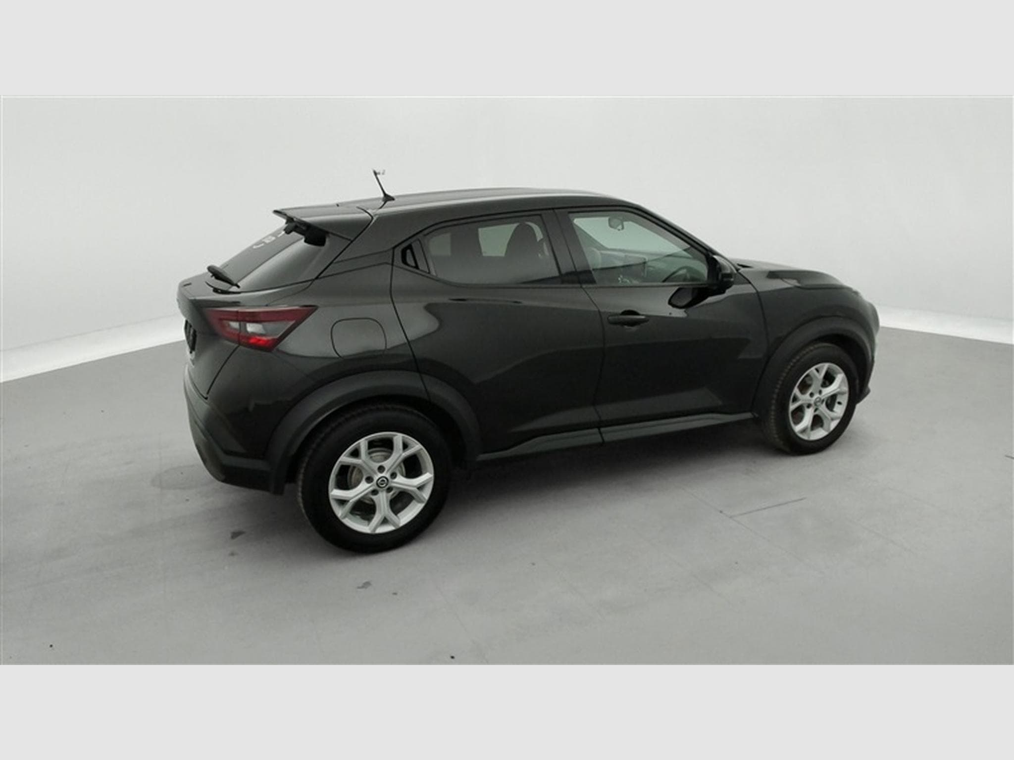 Nissan Juke 1.0 DIG-T 2WD Business Edition (2020) - Photo 25