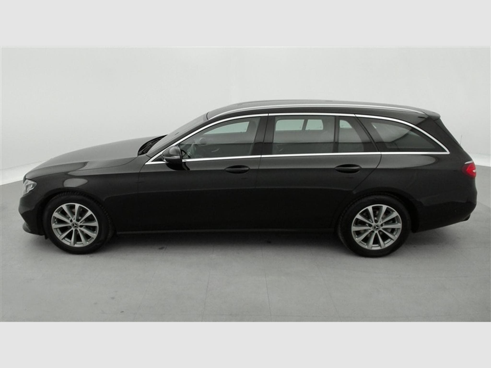 Mercedes E 200 E 200 d 9G-Tronic Avantgarde CUIR SPORT/NAVI/FULL LED/CAMERA (2020) - Photo 3