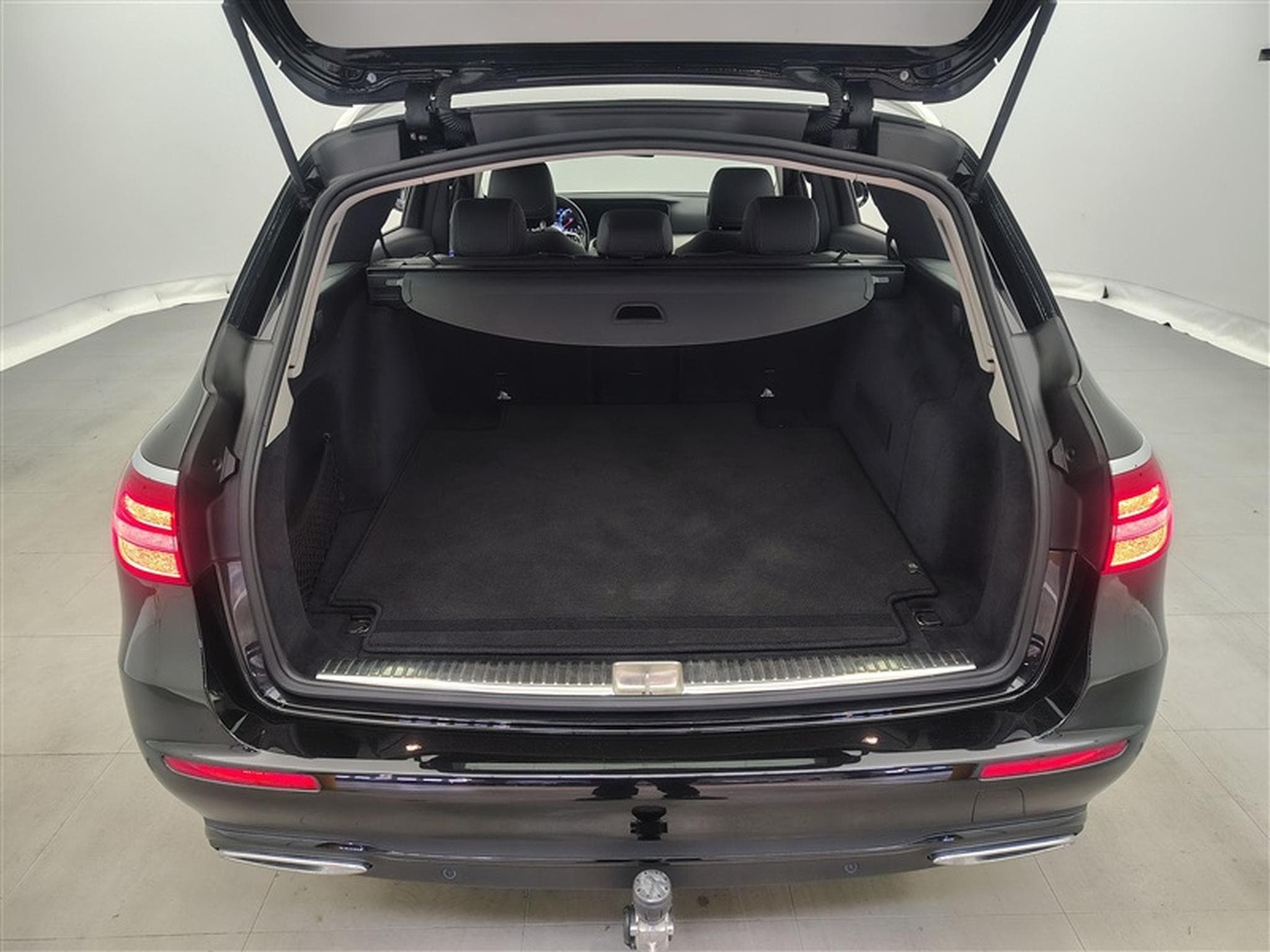Mercedes E 200 E 200 d 9G-Tronic Avantgarde CUIR SPORT/NAVI/FULL LED/CAMERA (2020) - Photo 14