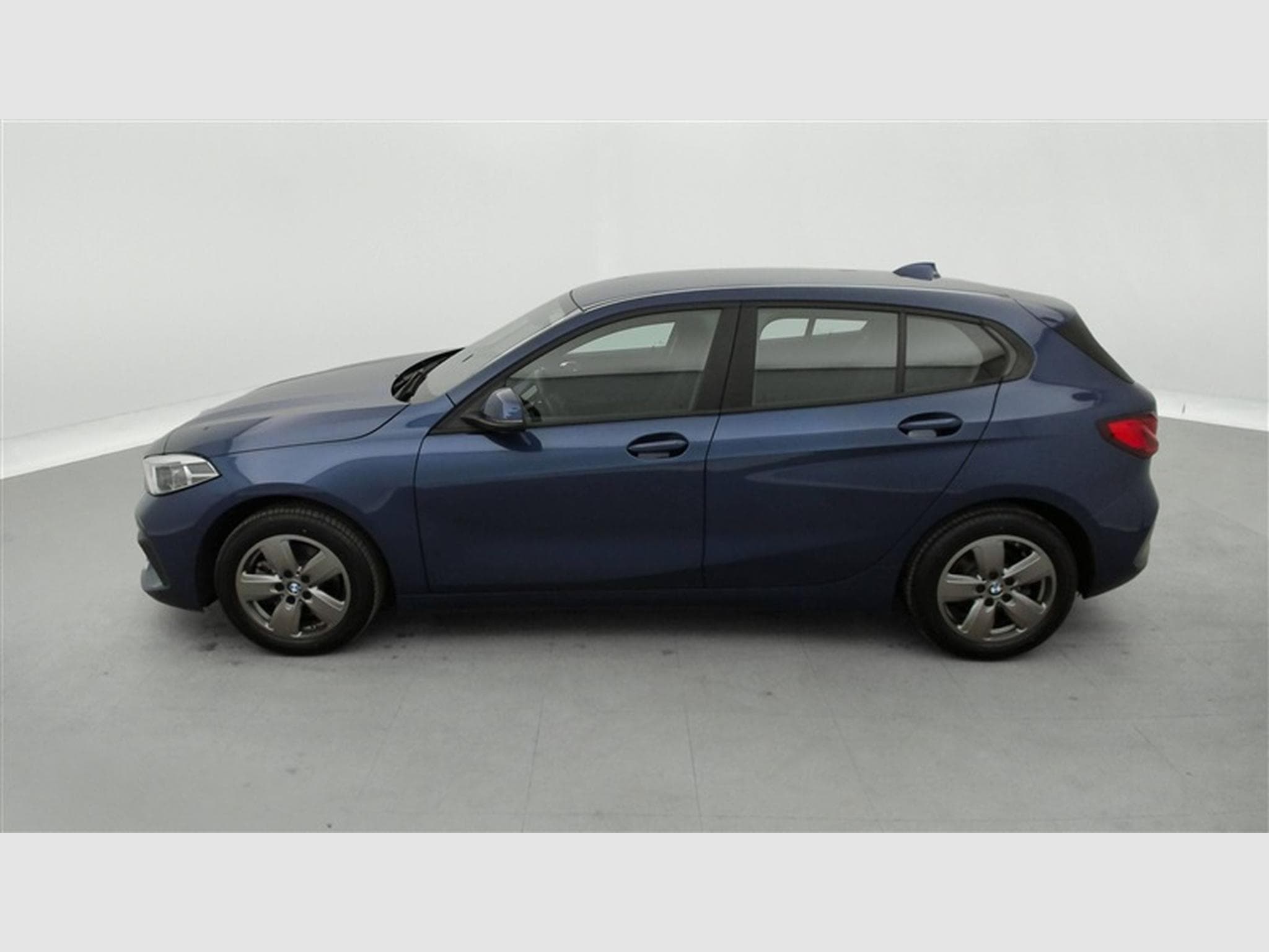 BMW 116 d Navi Cockpit / Led / PDC av+ar (2023) - Photo 3