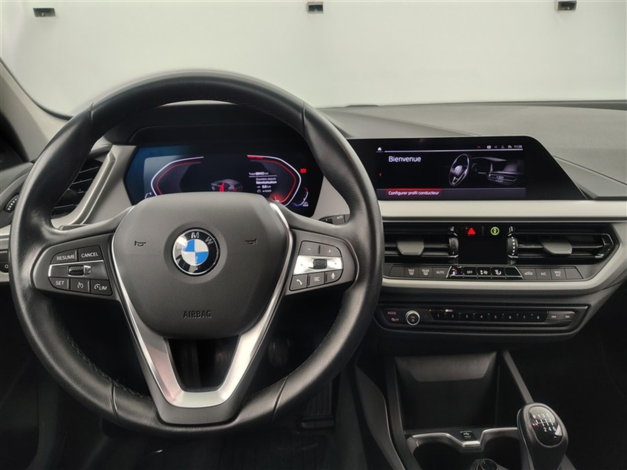 BMW 116 d Navi Cockpit / Led / PDC av+ar (2023) - Photo 9