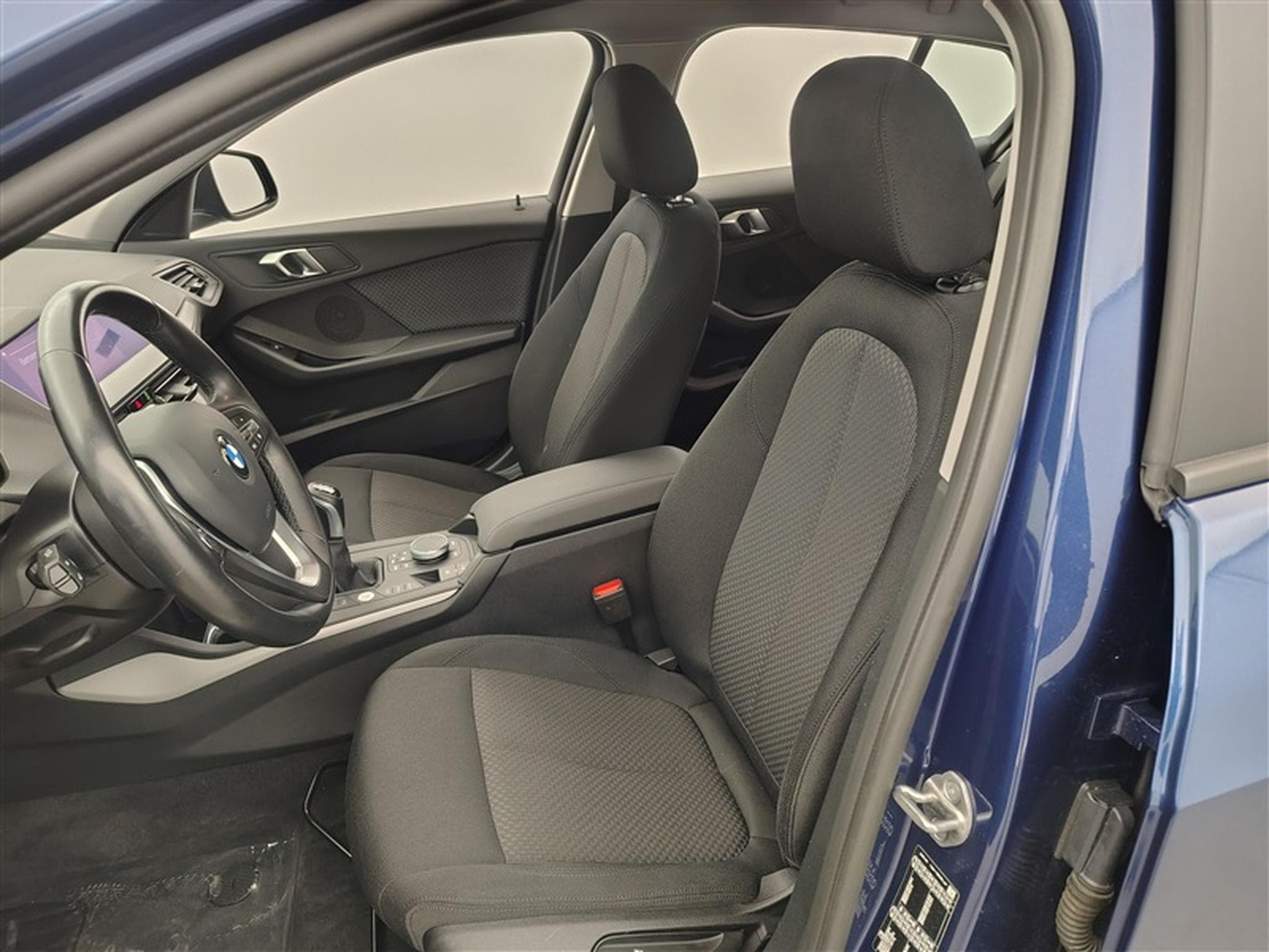 BMW 116 d Navi Cockpit / Led / PDC av+ar (2023) - Photo 7