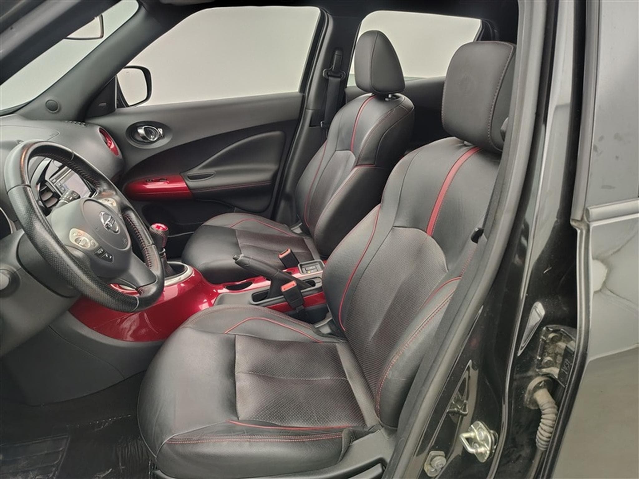 Nissan Juke 1.2 DIG-T 2WD Tekna (2017) - Photo 7