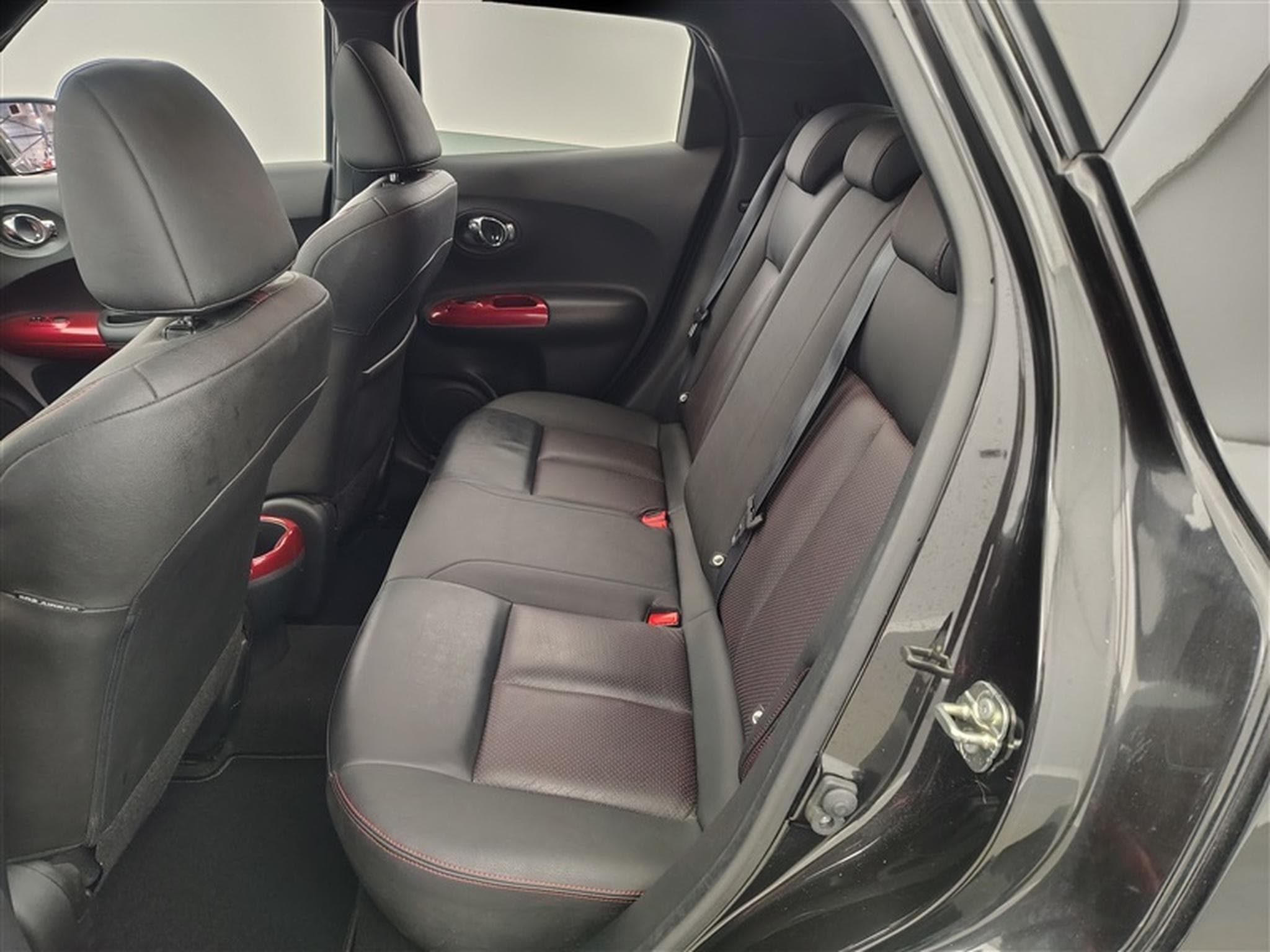 Nissan Juke 1.2 DIG-T 2WD Tekna (2017) - Photo 13