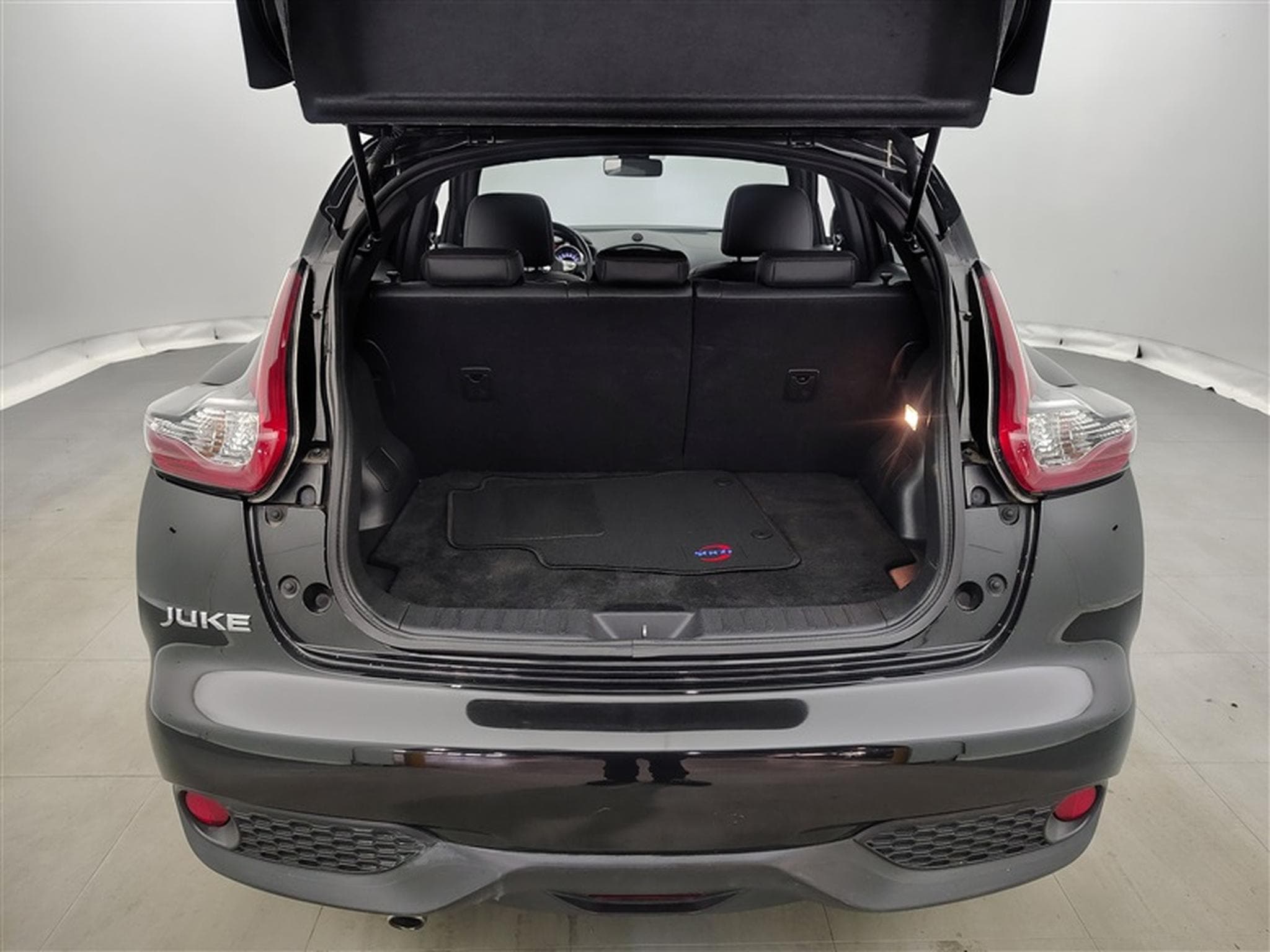Nissan Juke 1.2 DIG-T 2WD Tekna (2017) - Photo 14
