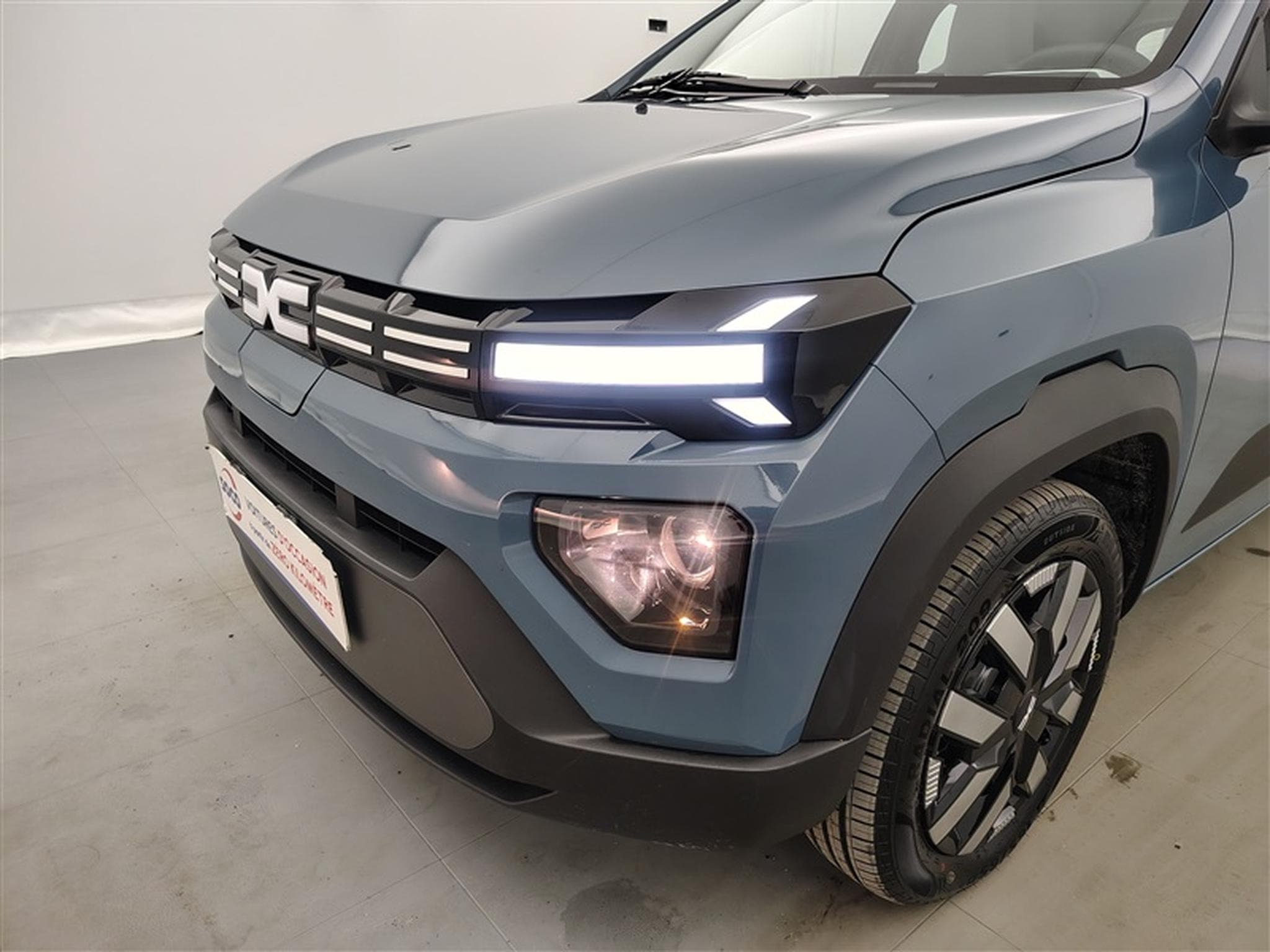 Dacia Spring 26.8 kWh Expression (2025) - Photo 15