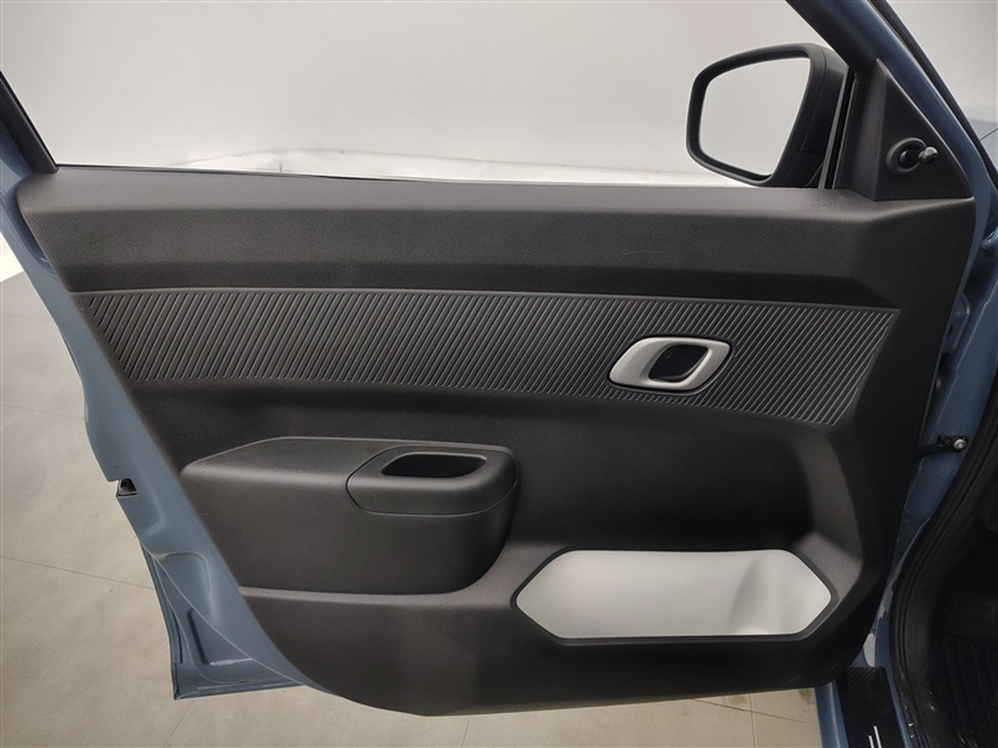 Dacia Spring 26.8 kWh Expression (2025) - Photo 16
