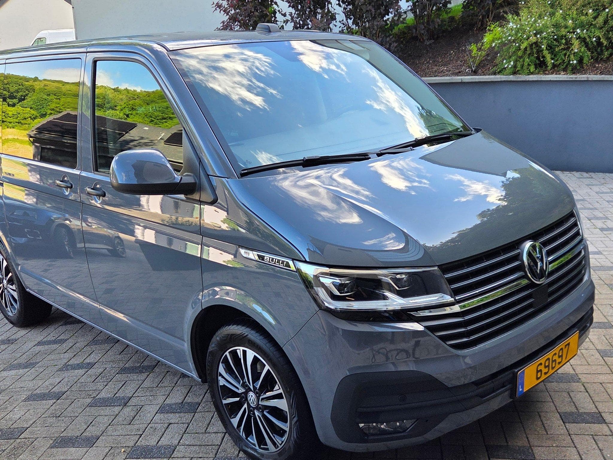 VW Multivan T6.1 (2021) - Foto 1