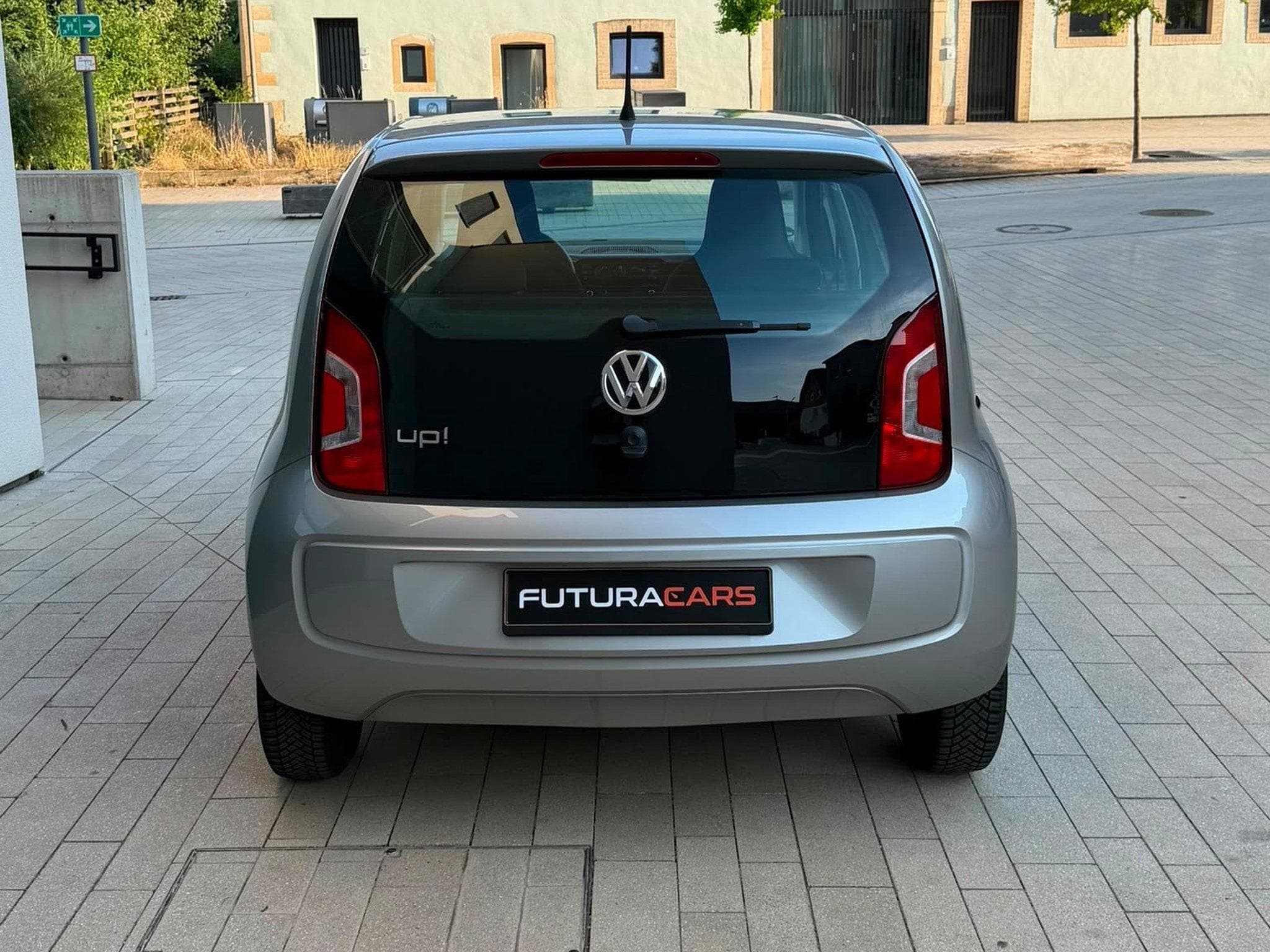VW UP 1.0 60 ch ASG automatique (2016) - Photo 7