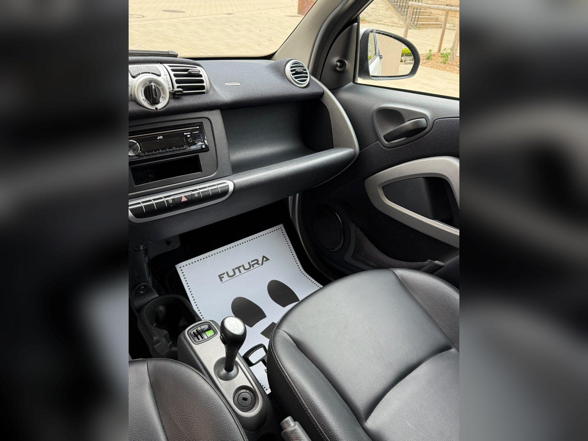 Smart Fortwo Coupé 1.0 MHD 71 ch automatique (2012) - Photo 15