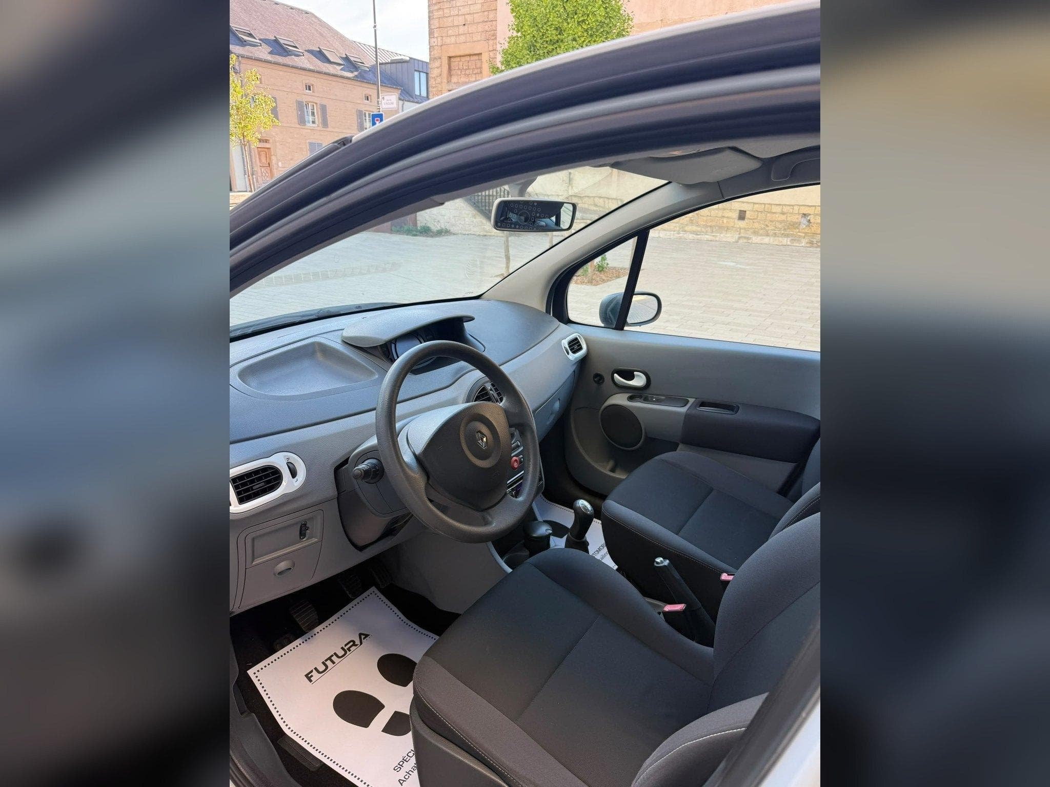 Renault Modus 1.2 essence 75 ch (2013) - Photo 10