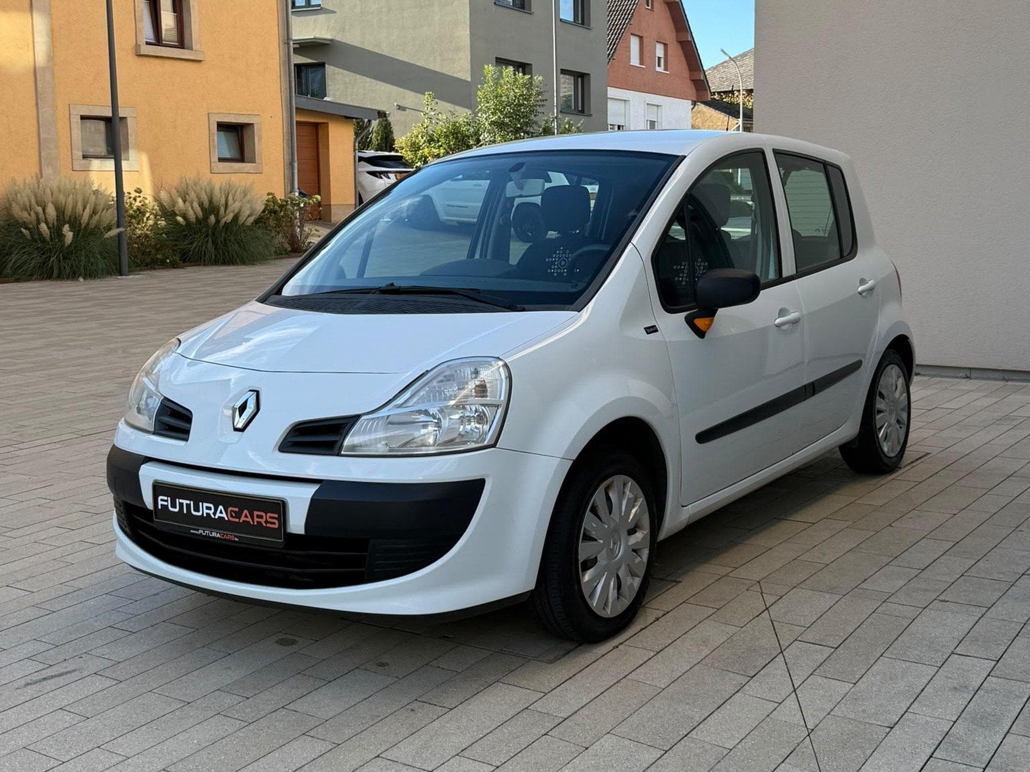 Renault Modus 1.2 essence 75 ch (2013) - Photo 1