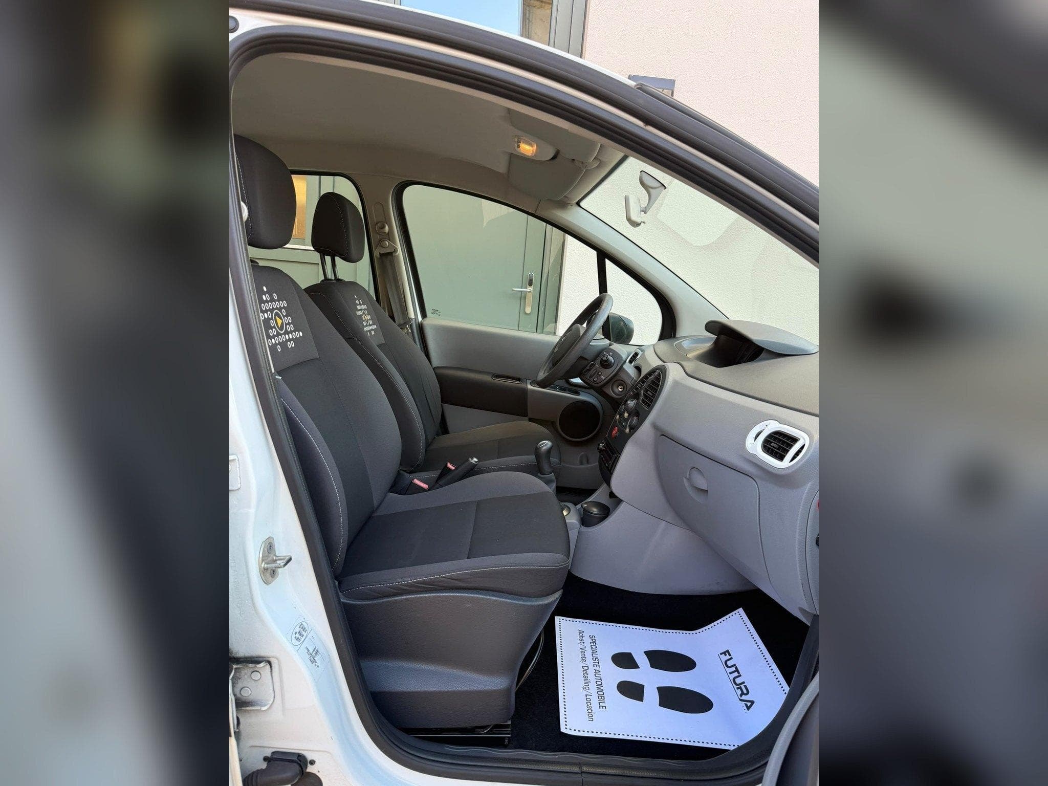 Renault Modus 1.2 essence 75 ch (2013) - Photo 13