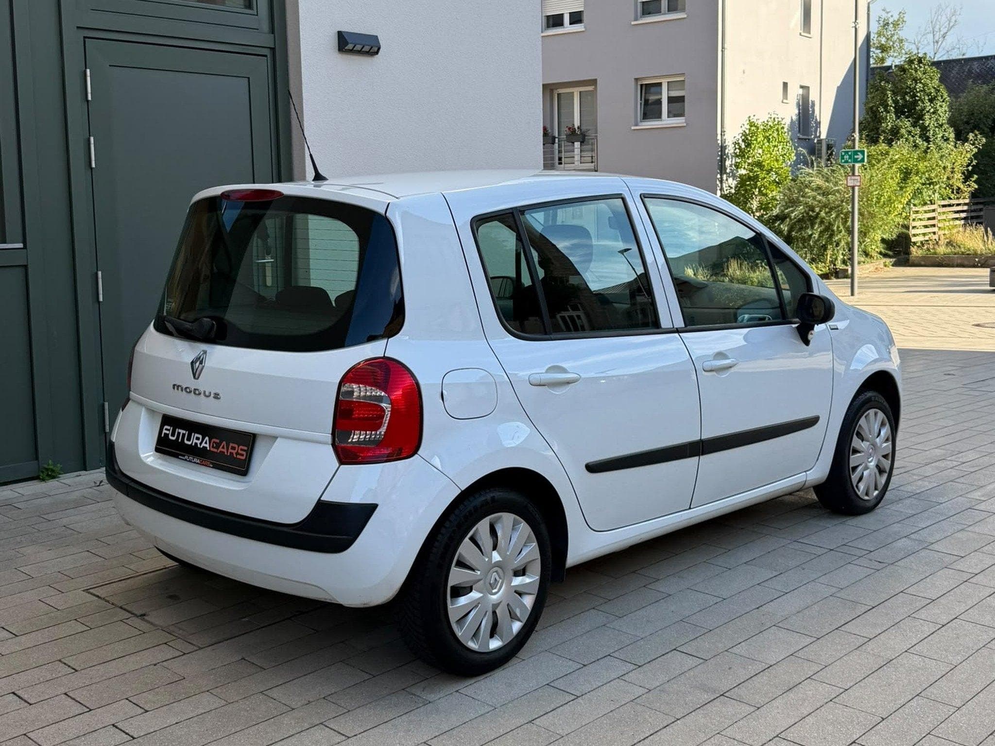 Renault Modus 1.2 essence 75 ch (2013) - Photo 6