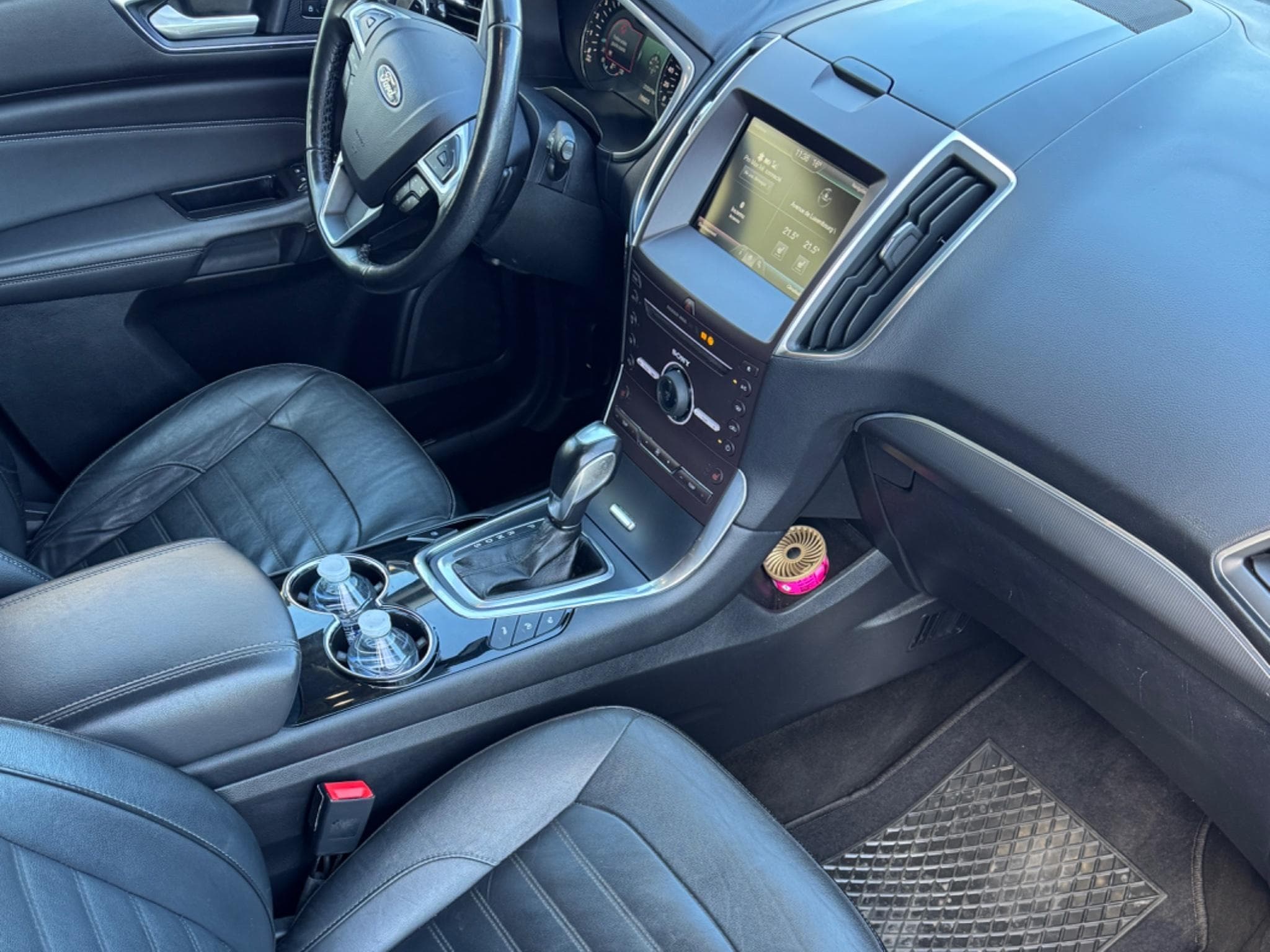 Ford Galaxie Titanium (2016) - Photo 3