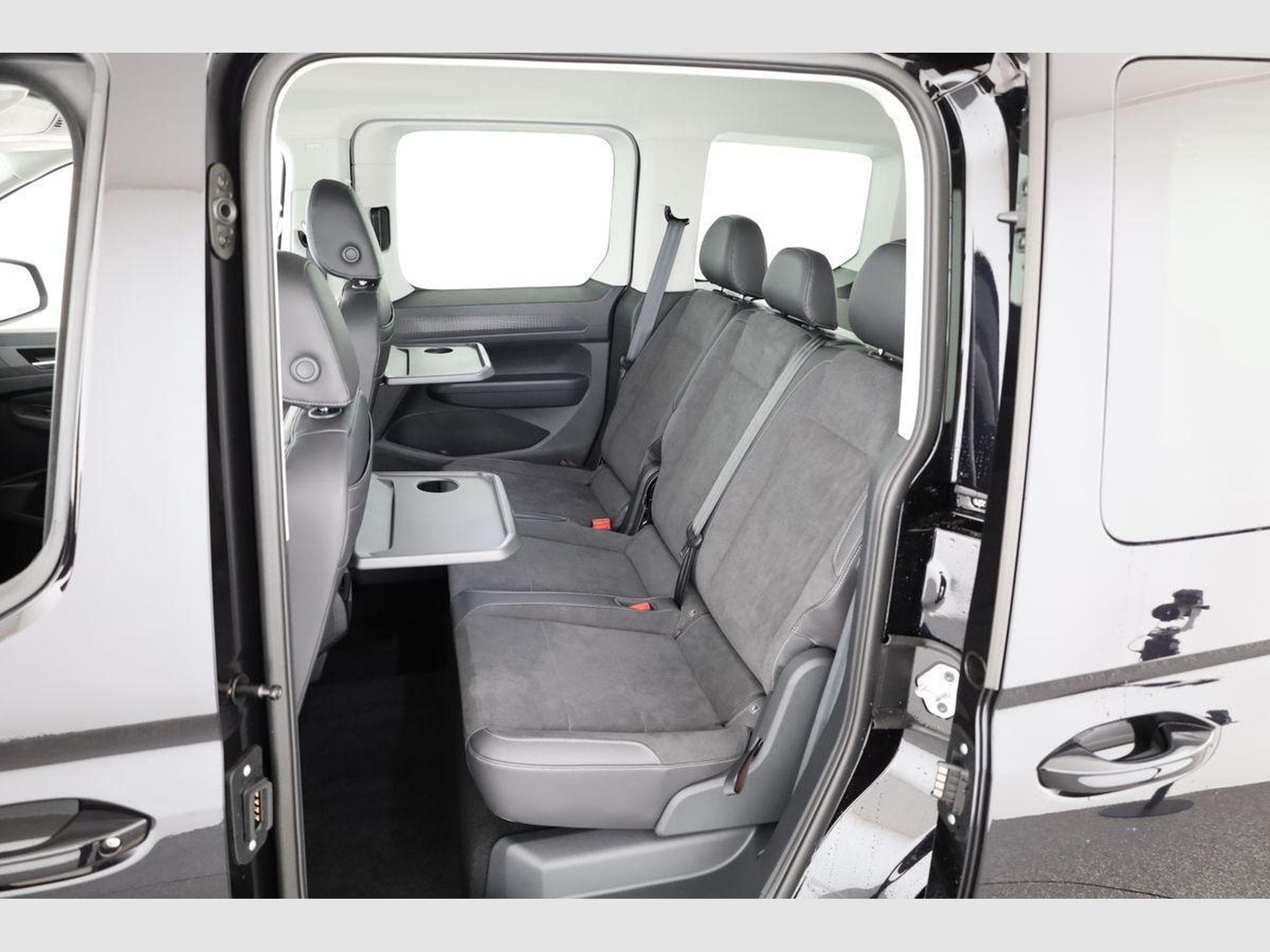 VW Caddy Life eHybrid (2026) - Foto 10