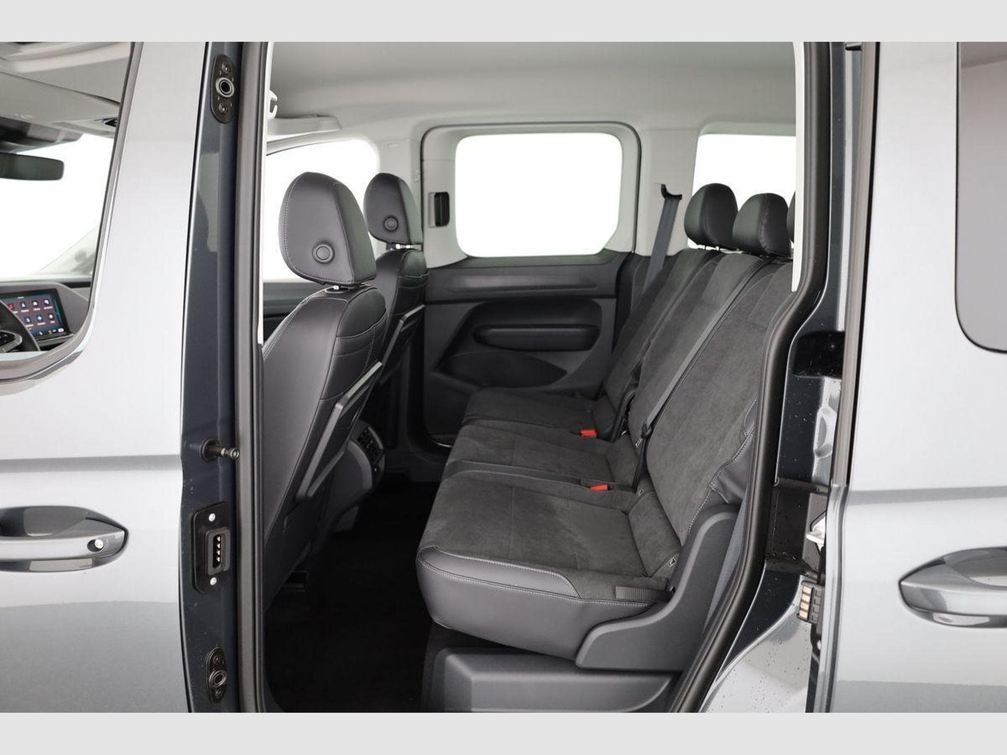 VW Caddy Life eHybrid (2026) - Foto 10