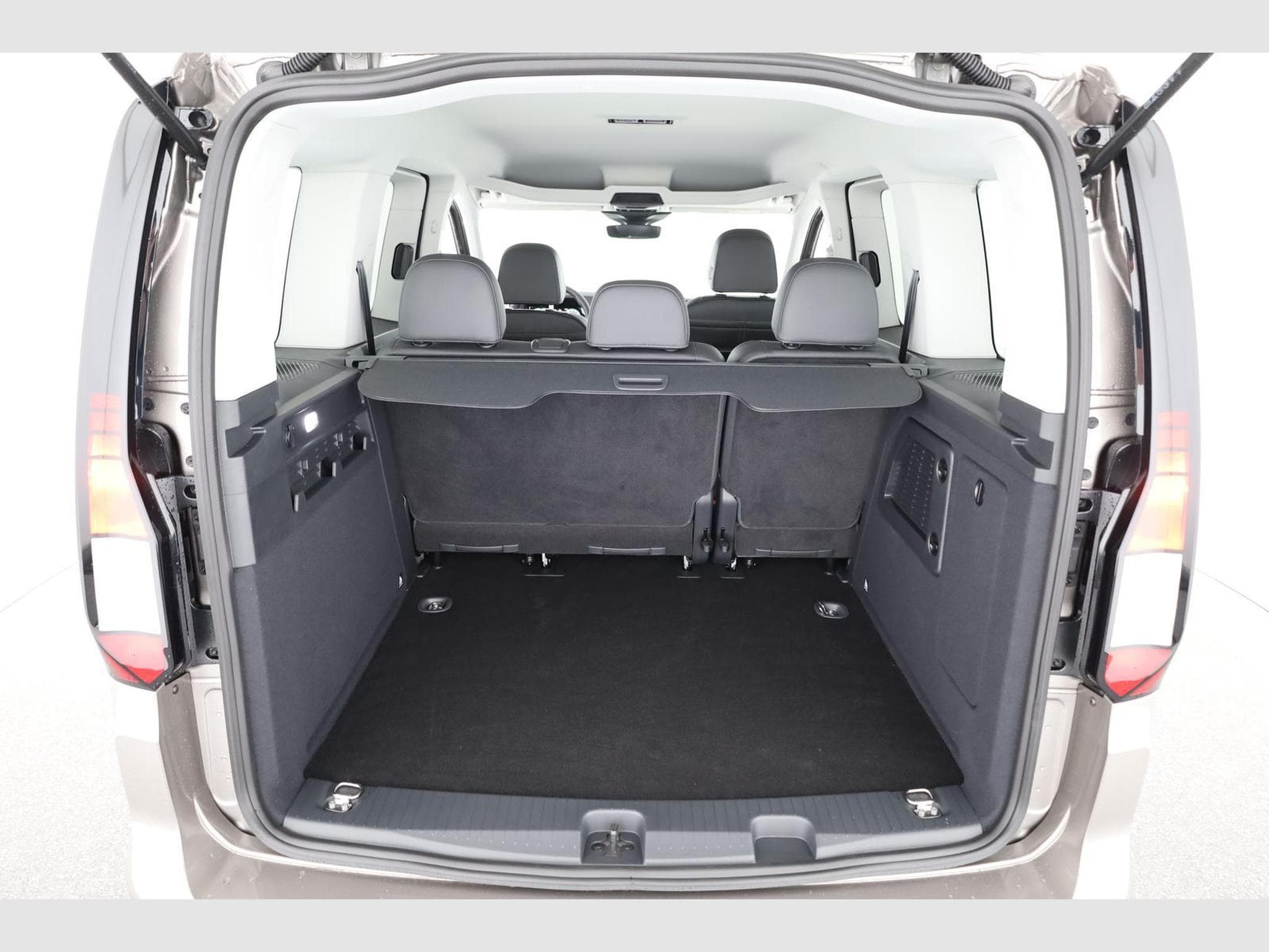 VW Caddy Life eHybrid (2026) - Foto 11