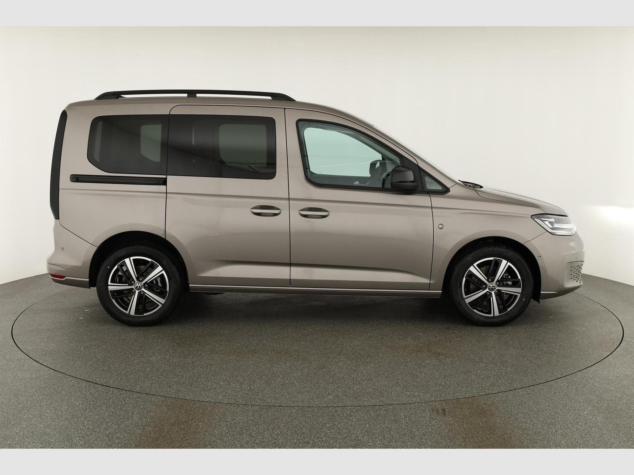 VW Caddy Life eHybrid (2026) - Foto 19