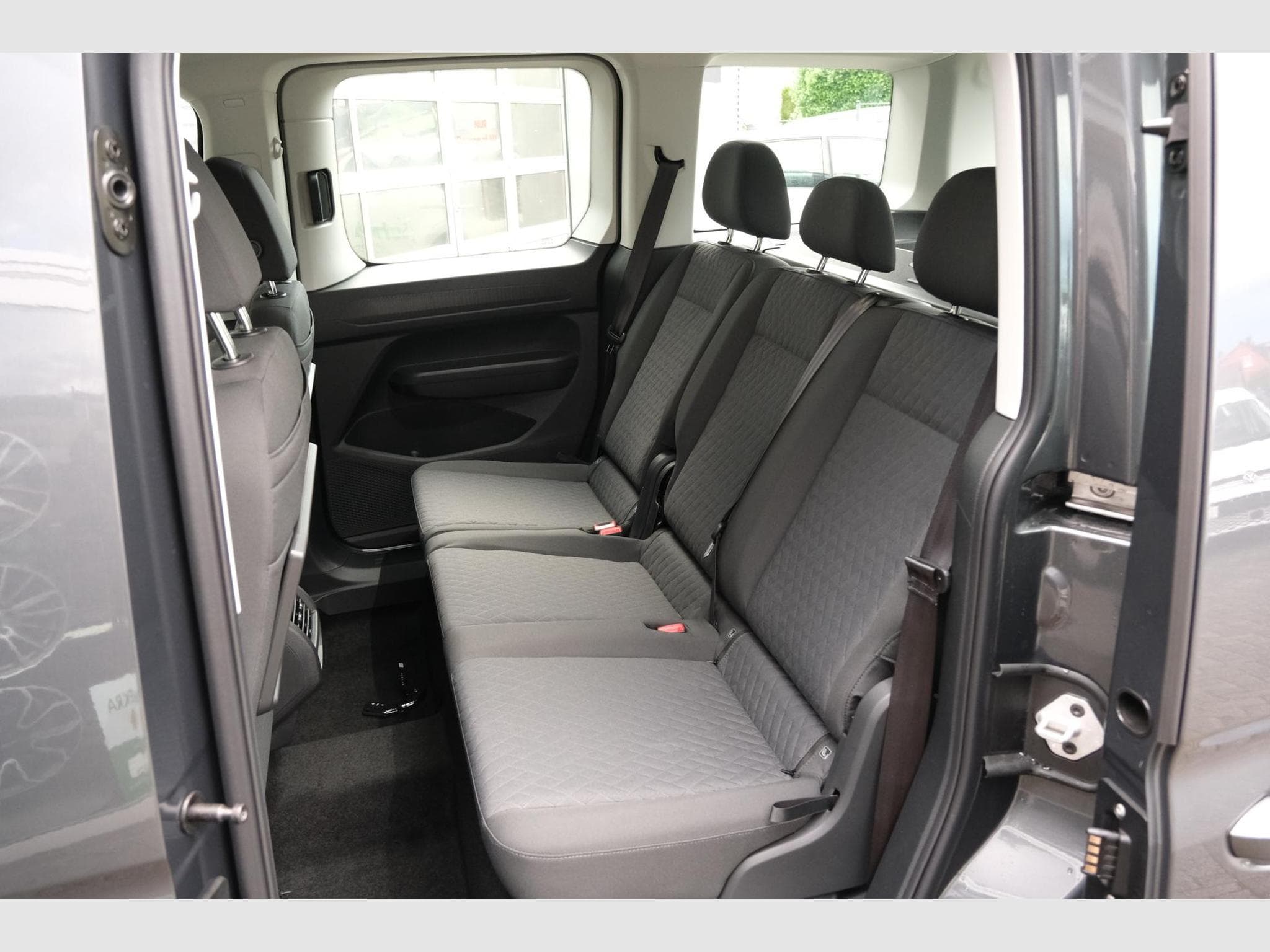 VW Caddy eHybrid Life Anhängerkupplung (2026) - Foto 9