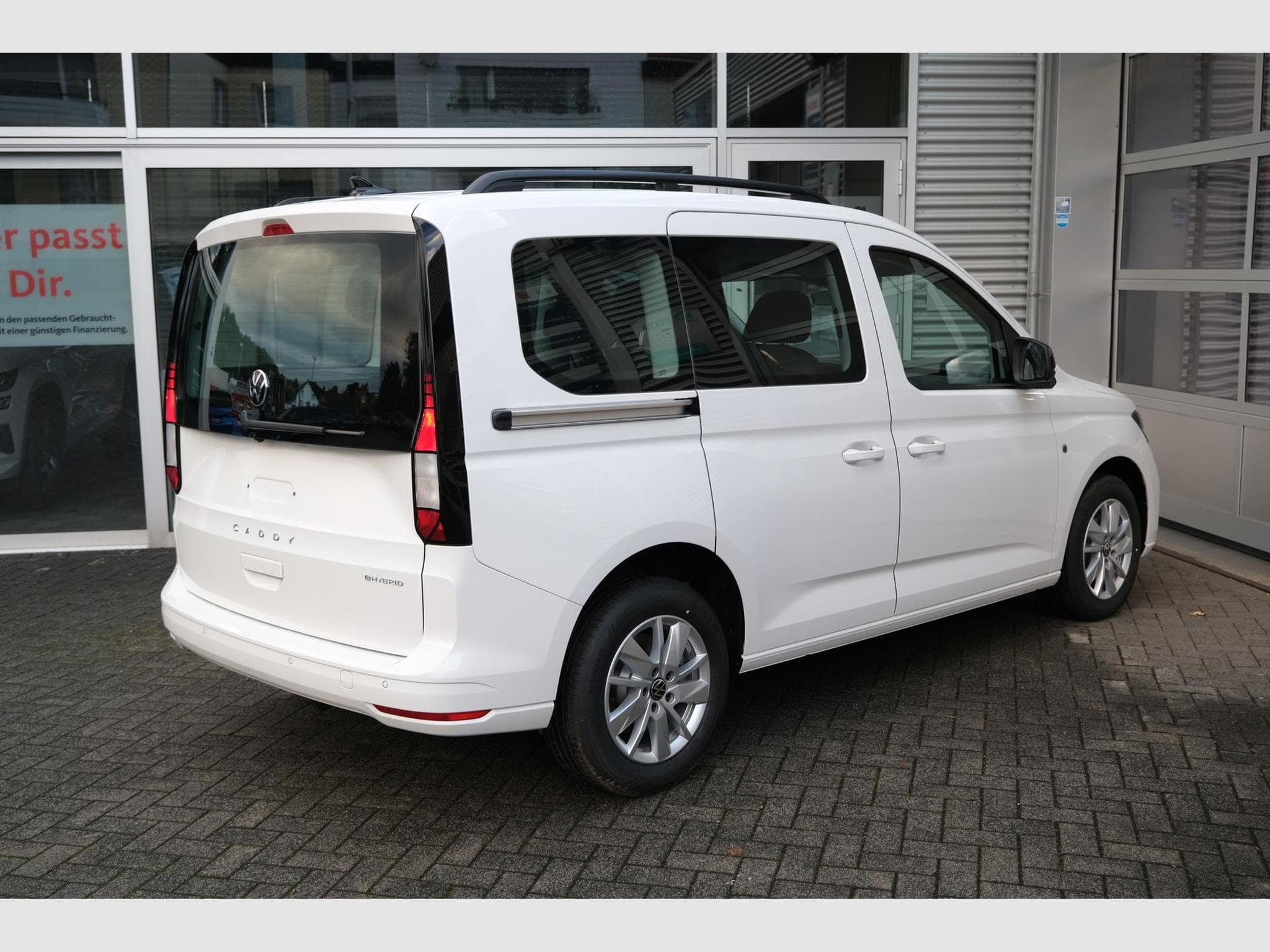 VW Caddy eHybrid Life Anhängerkupplung (2026) - Foto 20