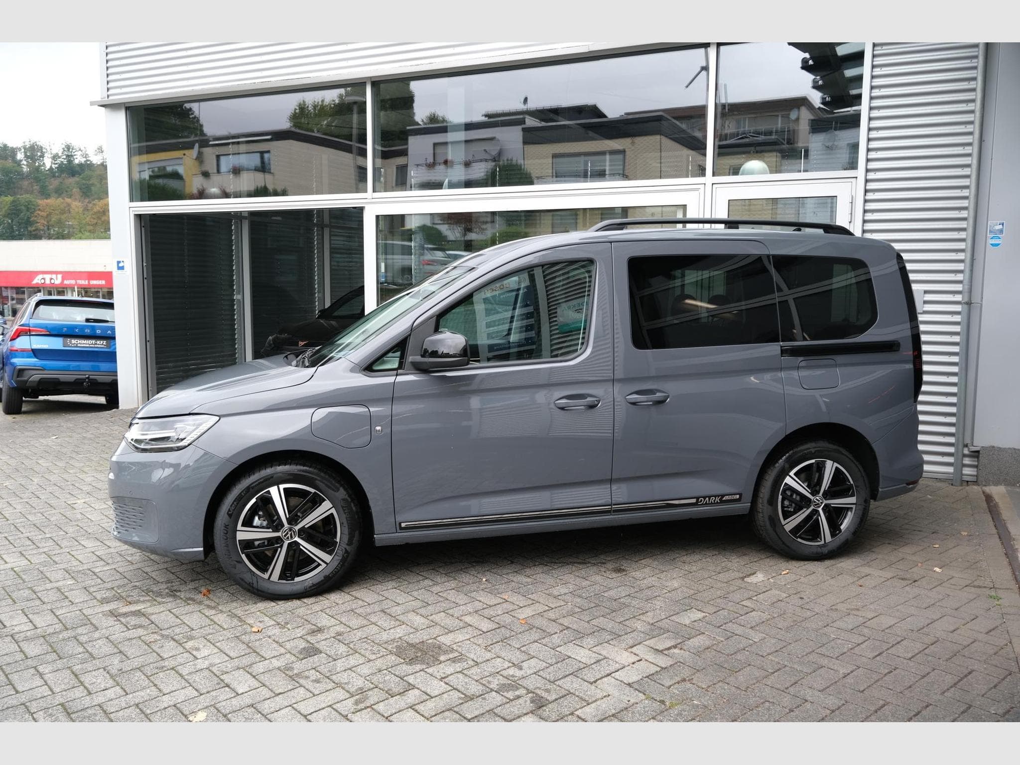 VW Caddy eHybrid Dark Label (2026) - Foto 2