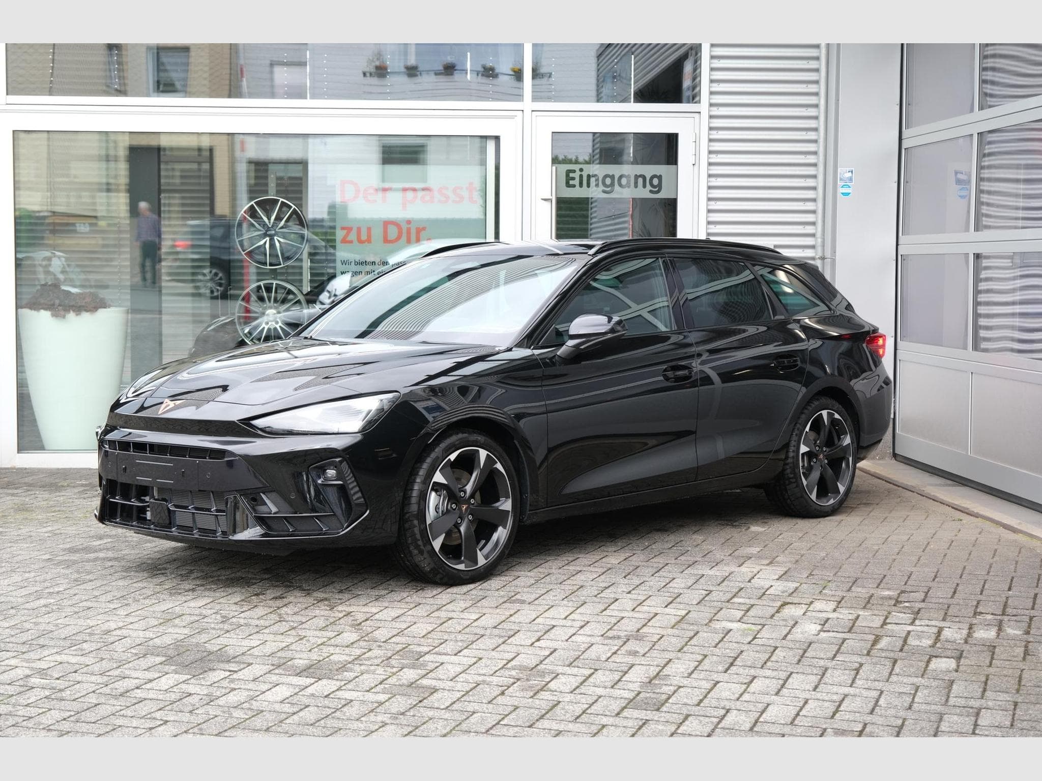 Cupra Leon 1.5 eTSI DSG (2026) - Photo 1