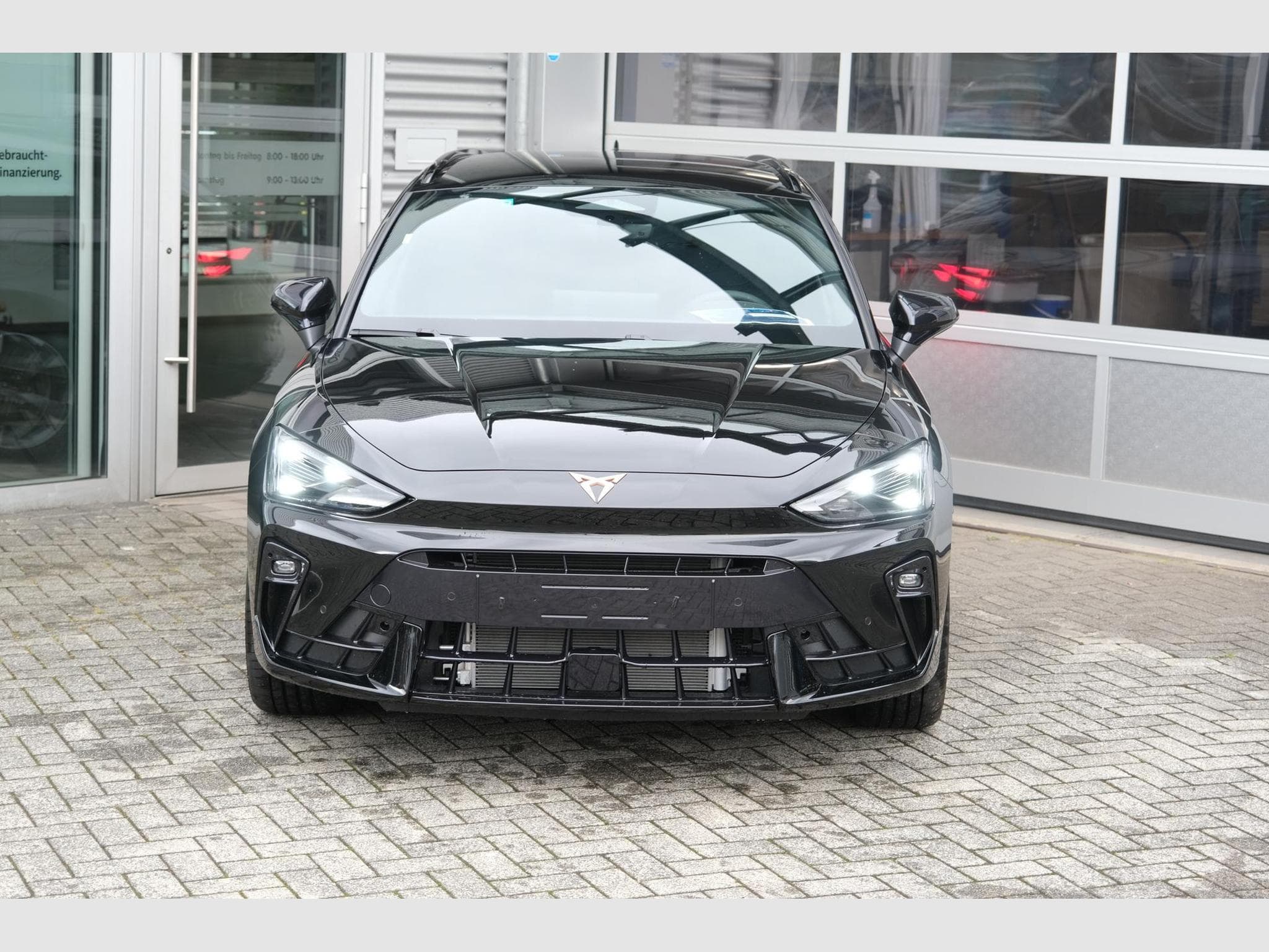 Cupra Leon 1.5 eTSI DSG (2026) - Photo 18
