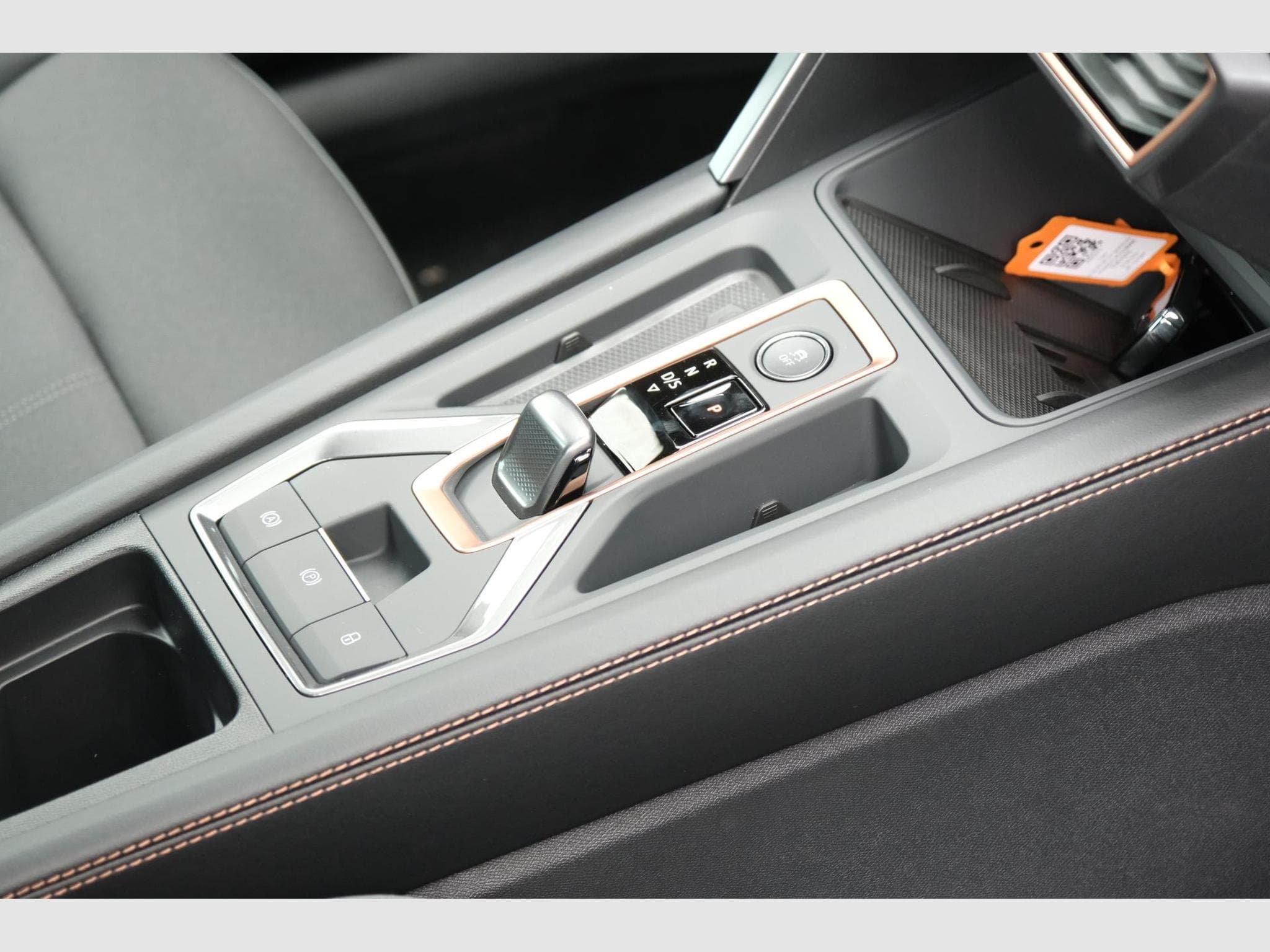 Cupra Leon 1.5 eTSI DSG (2026) - Photo 23