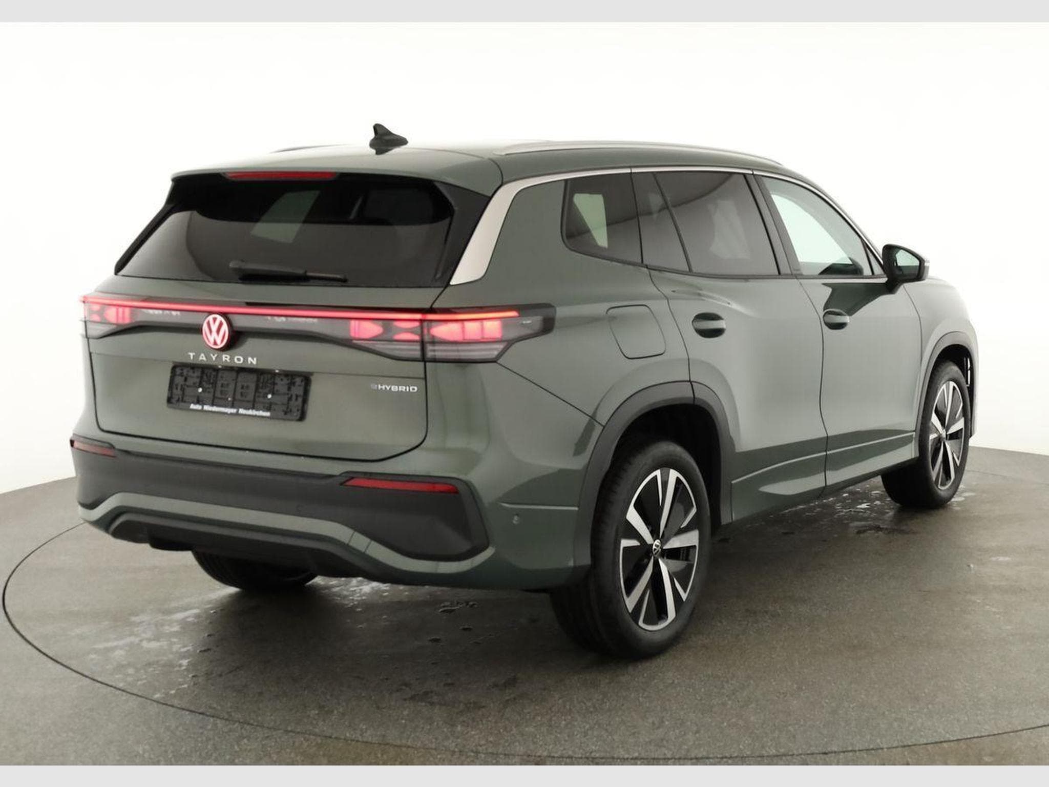 VW Tayron 1.5 TSI eHybrid 150 kW Life (2025) - Photo 2