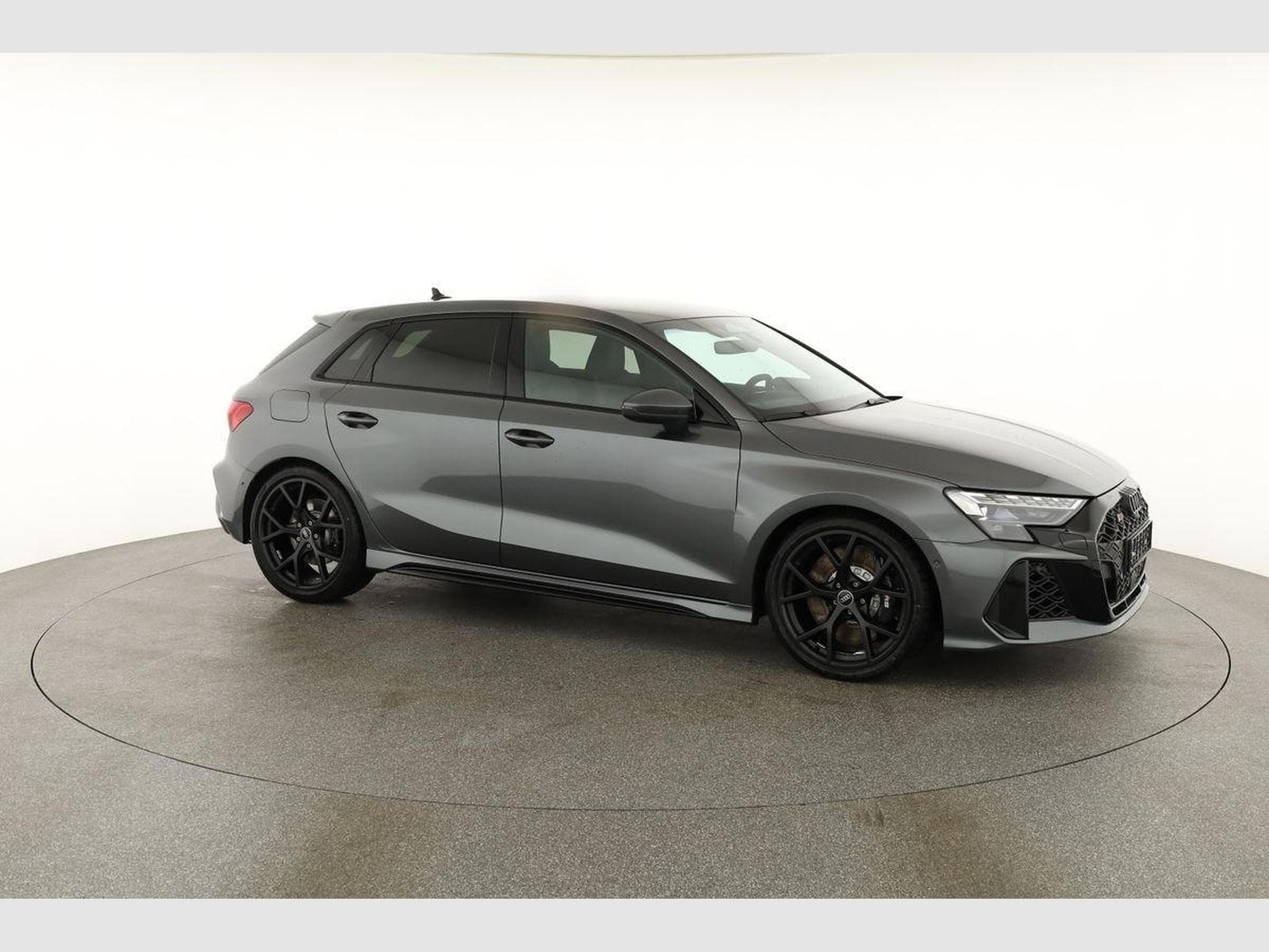 Audi RS3 Sportback 2.5 294 kW TFSI quattro (2026) - Foto 24