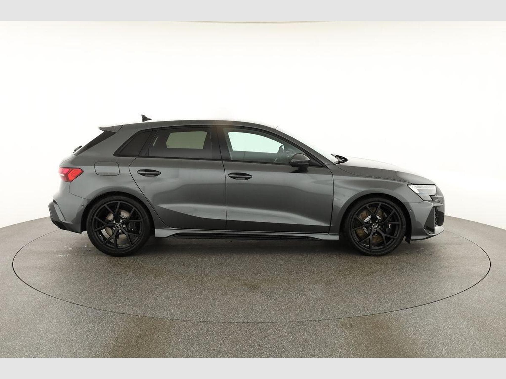 Audi RS3 Sportback 2.5 294 kW TFSI quattro (2026) - Foto 22