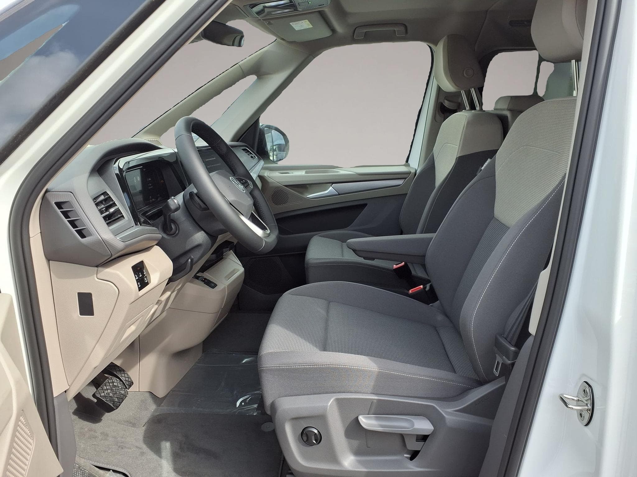 VW Multivan (2026) - Photo 5