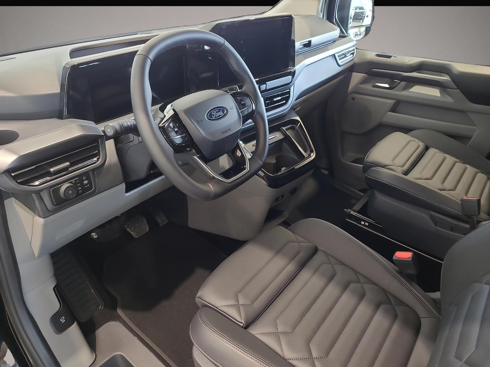 Ford Tourneo (2026) - Photo 6