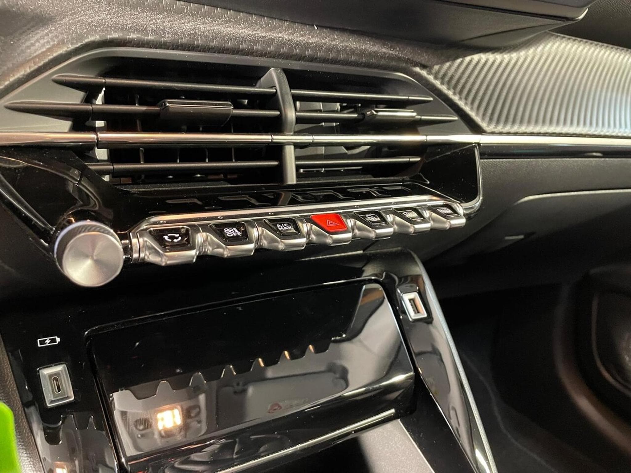 Peugeot 208 1.5 BLUEHDI 100 ALLURE GPS (2022) - Photo 5
