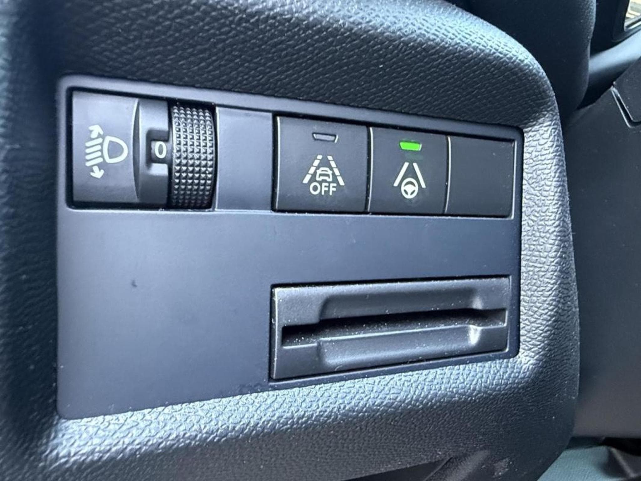Citroën C5 Aircross -40% 1.2 Hybride 145ch e-DSC6 MAX (2025) - Photo 19